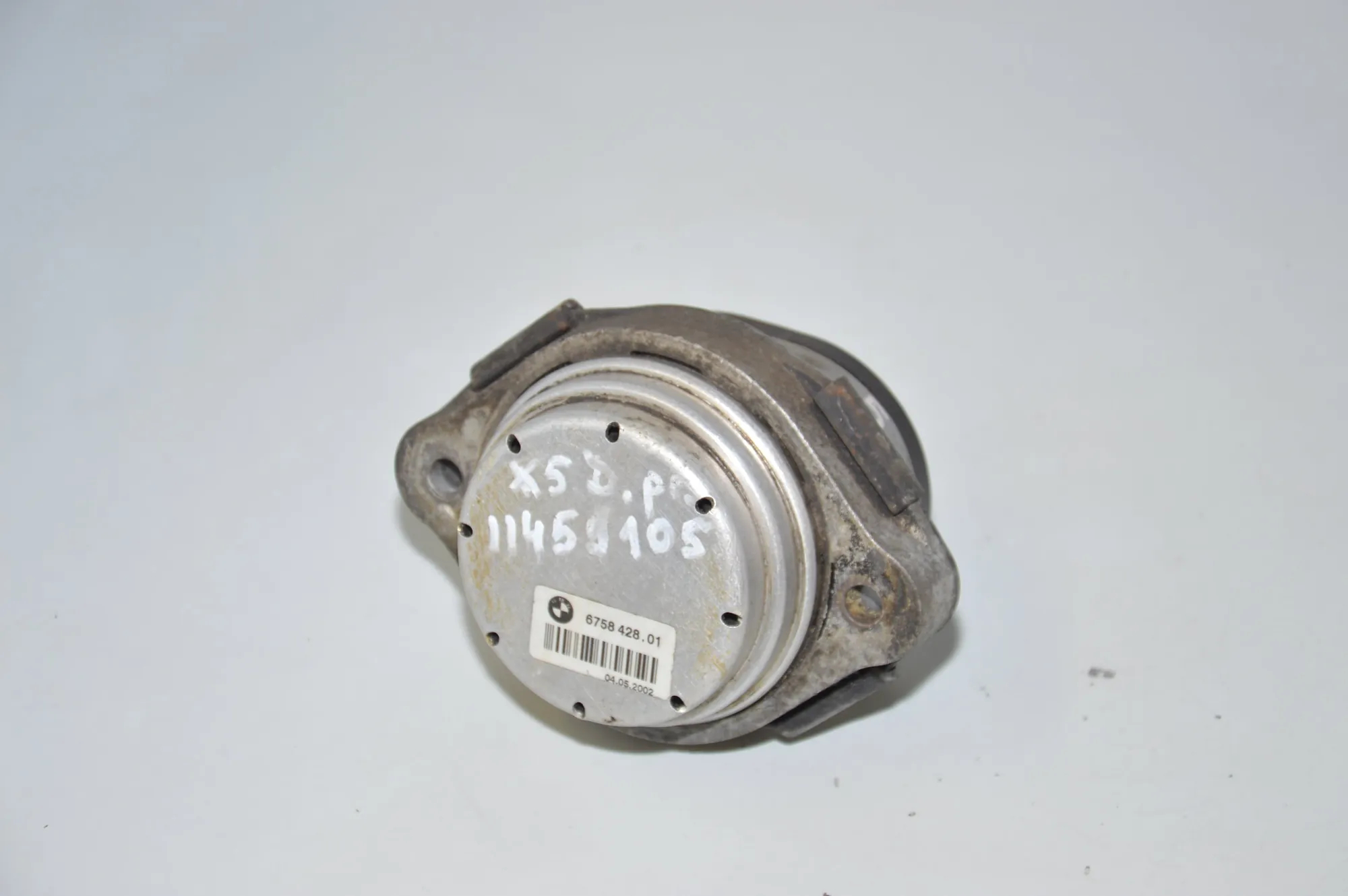 Right Side Engine Mount – OEM 6758428 · BMW X5 (E53) 4.6 is 2002 – 2