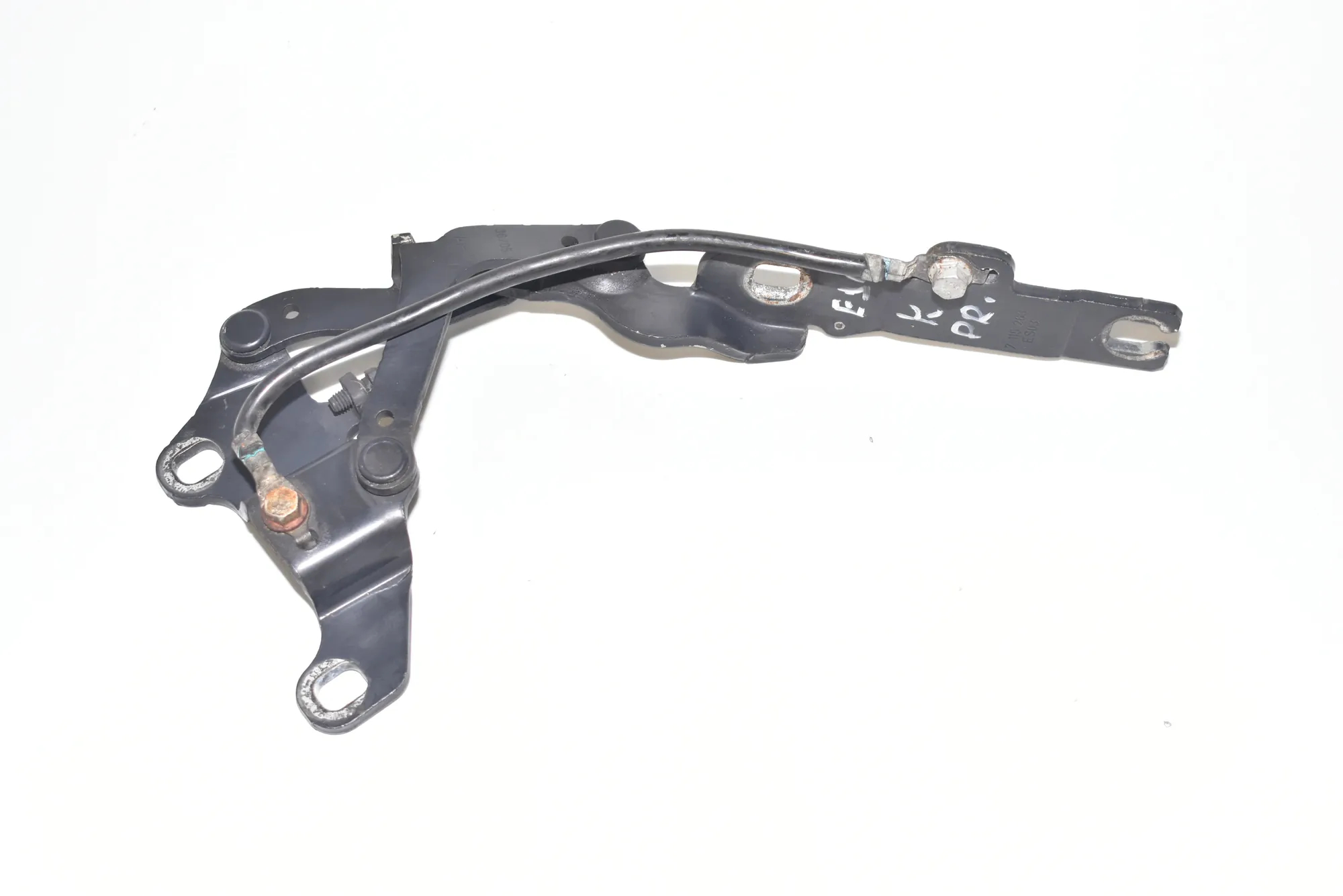 Front Left Bonnet Hinge – OEM 7115263 · BMW 3 Touring (E91) BMW 3 Touring (E91) 320 d 2010 – 2