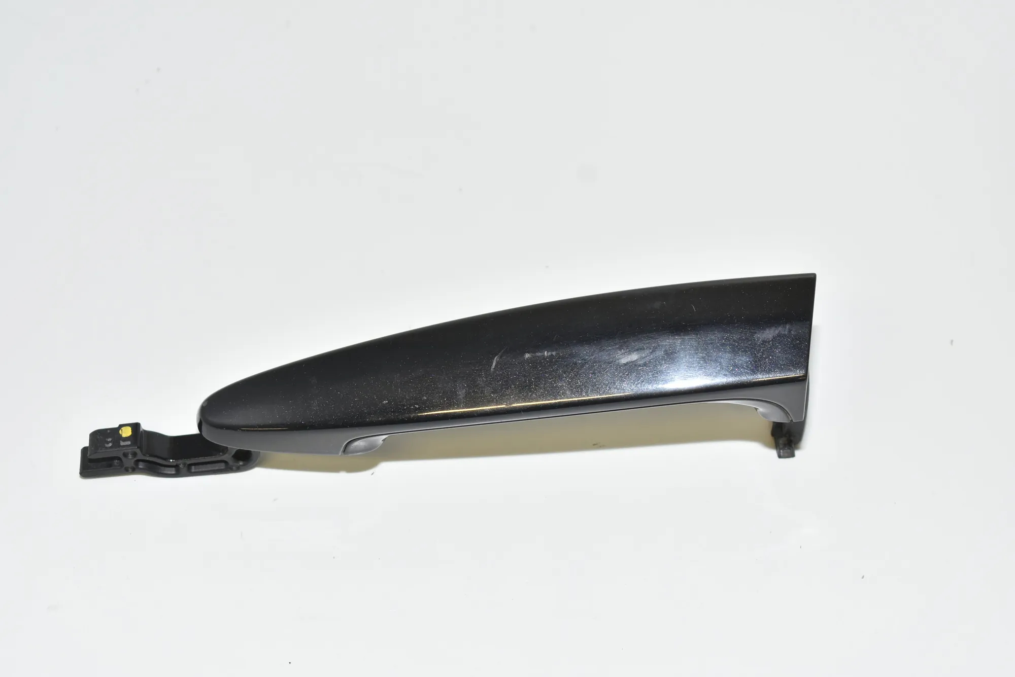 Front Left Door Exterior Handle · BMW 3 Touring (E91) BMW 3 Touring (E91) 320 d 2009