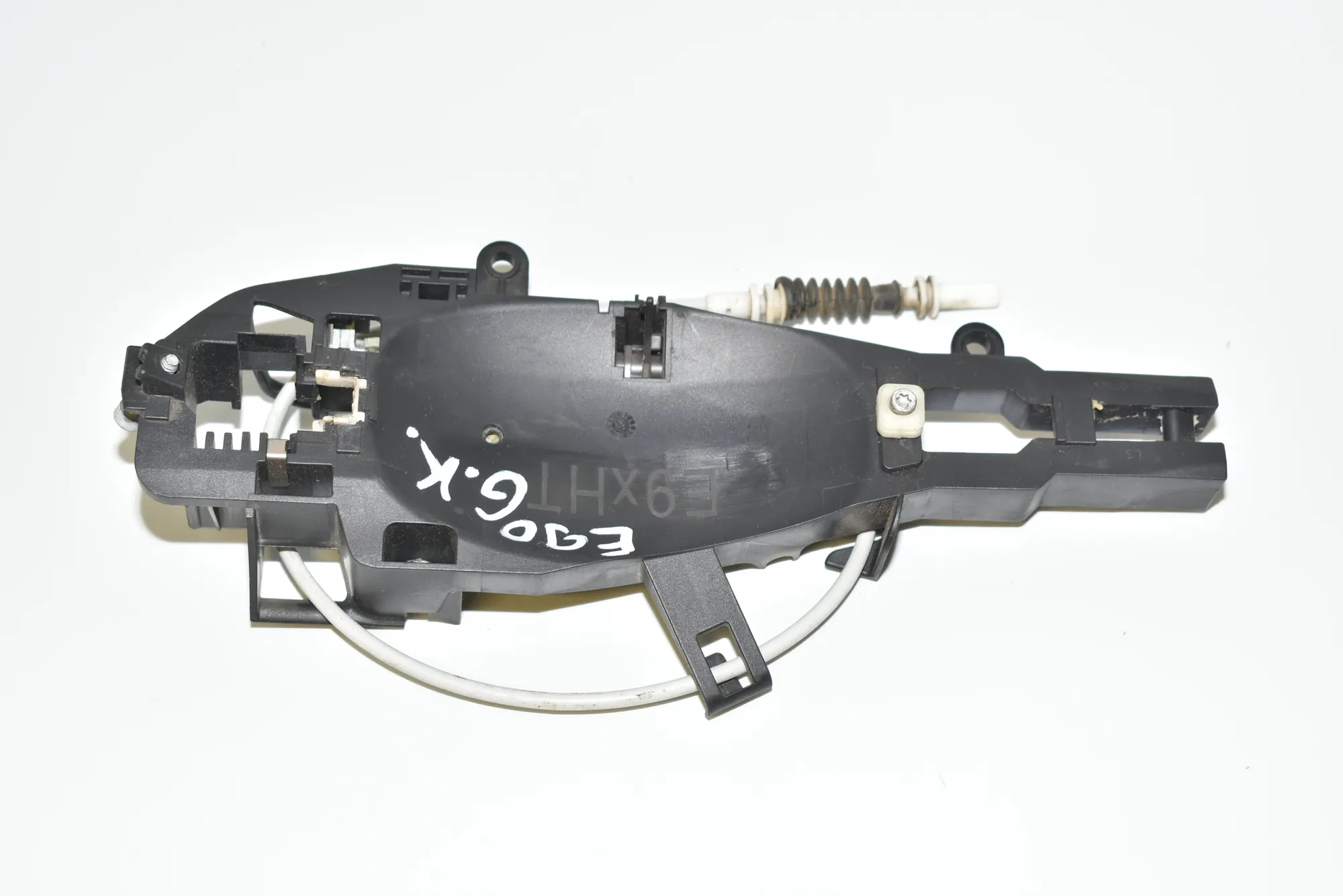 Rear Left Door Interior Handle Frame – OEM 7060299 · BMW 3 (E90) BMW 3 (E90) 320 d 2009 – 2