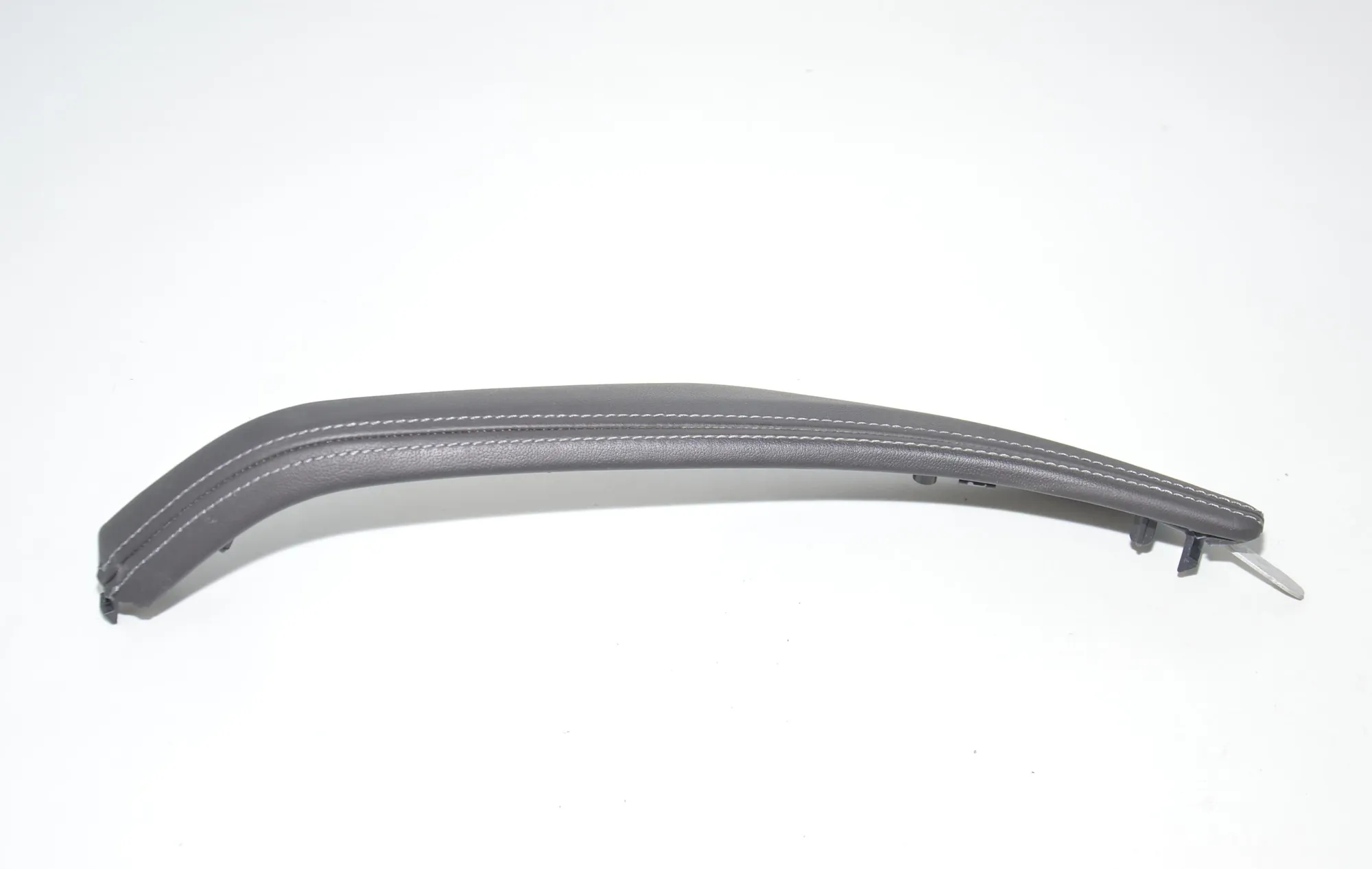Front Left Door Panel Trim – OEM 8072587 · BMW F90 BMW F90 (G30, F90) M5 2018 – 3