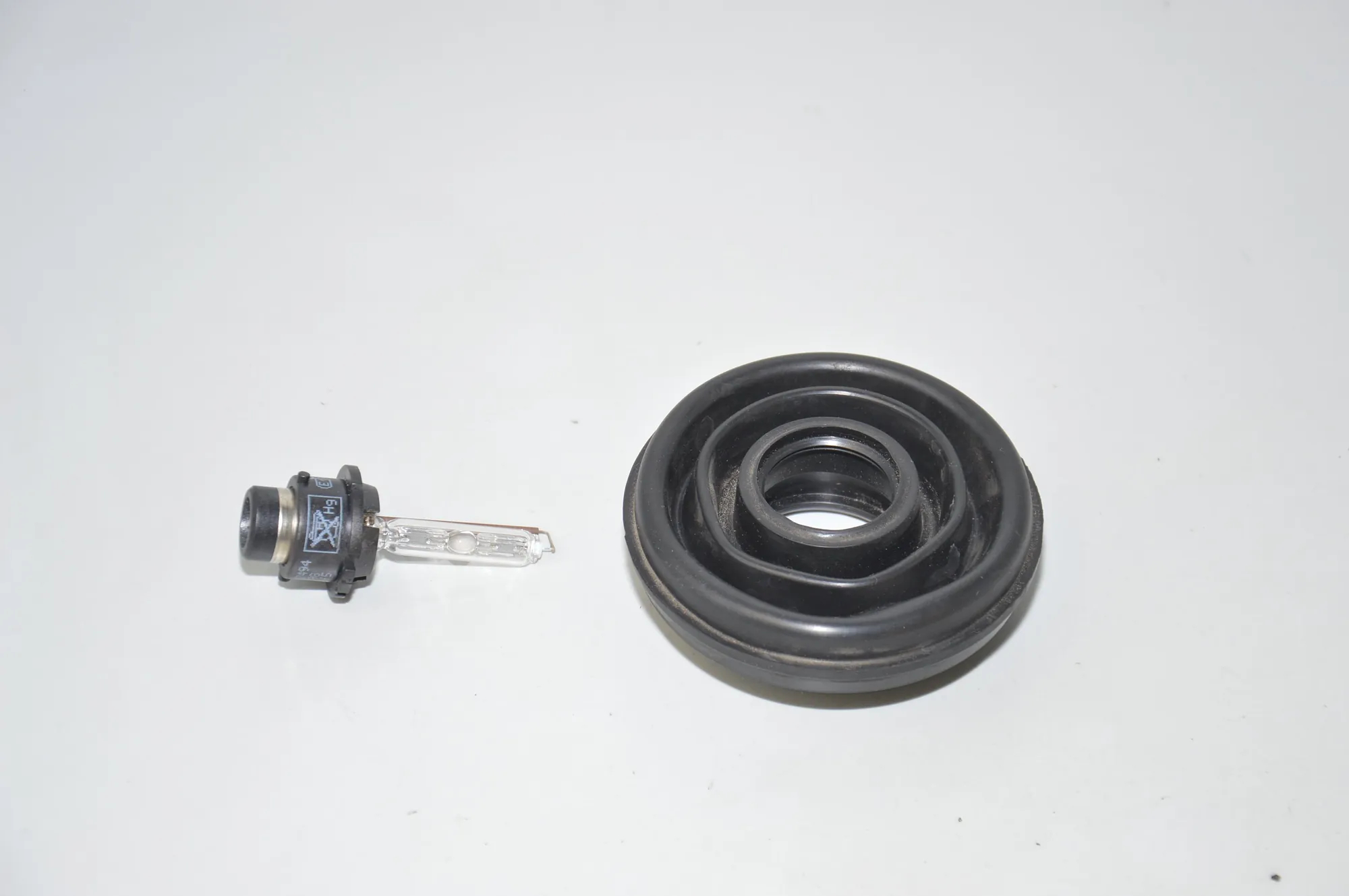 Xenon Bulb – OEM 153739 · BMW 5 Touring (E39) 525 d 2003