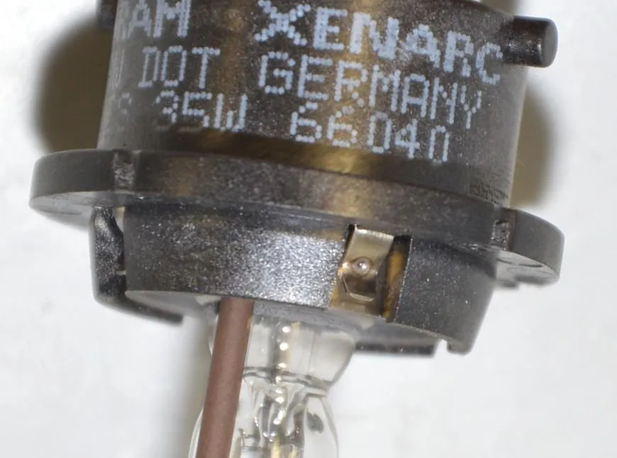 Xenon Bulb – OEM 153739 · BMW 5 Touring (E39) 525 d 2003 – 6