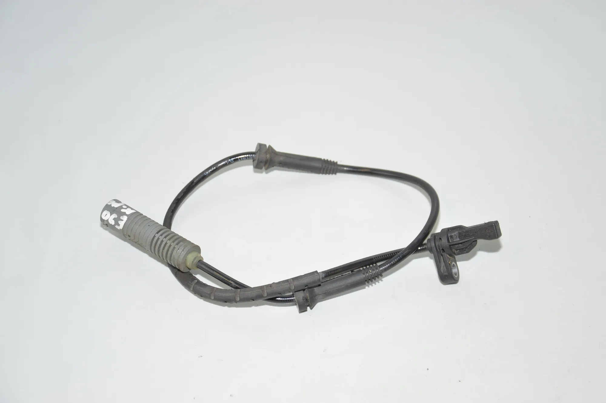 Front Left ABS Sensor – OEM 6762465 · BMW 3 (E90) 320 d 2010 – 4