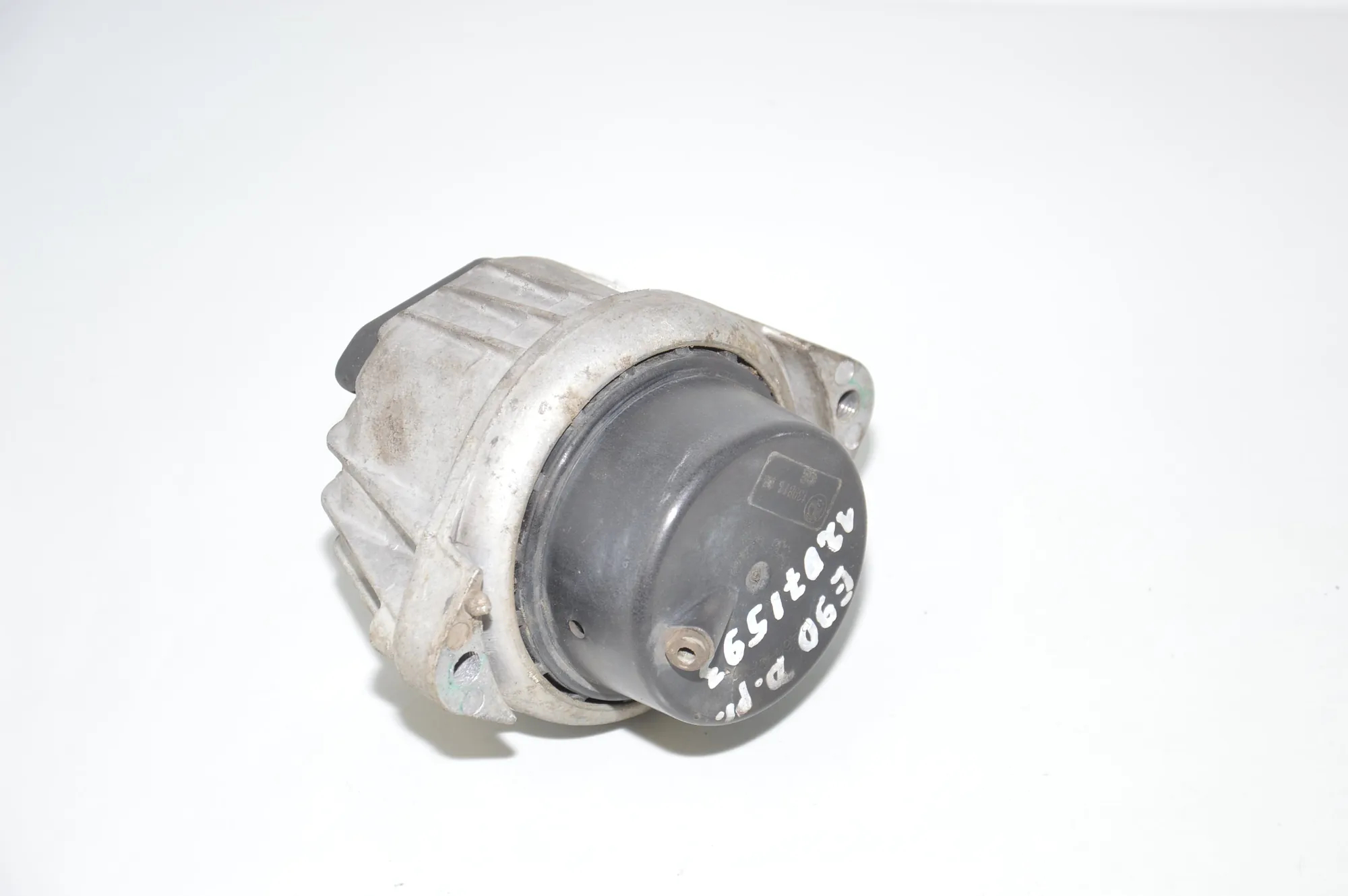 Right Side Engine Mount · BMW 3 (E90) 320 d 2010