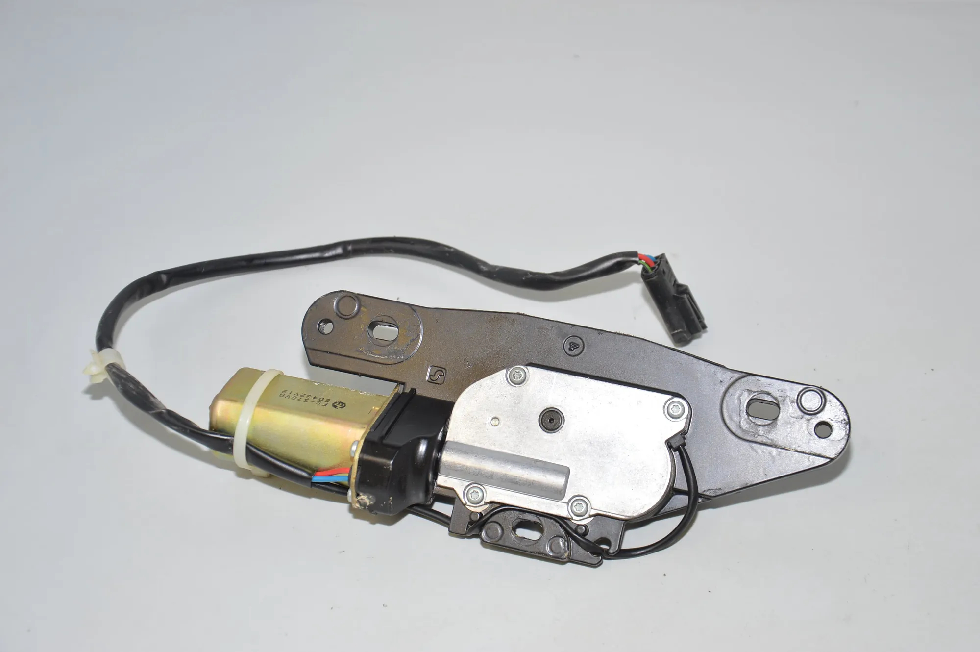 Tailgate Boot Lock – OEM 8362371 · BMW 5 Touring (E39) 525 d 2003 – 4