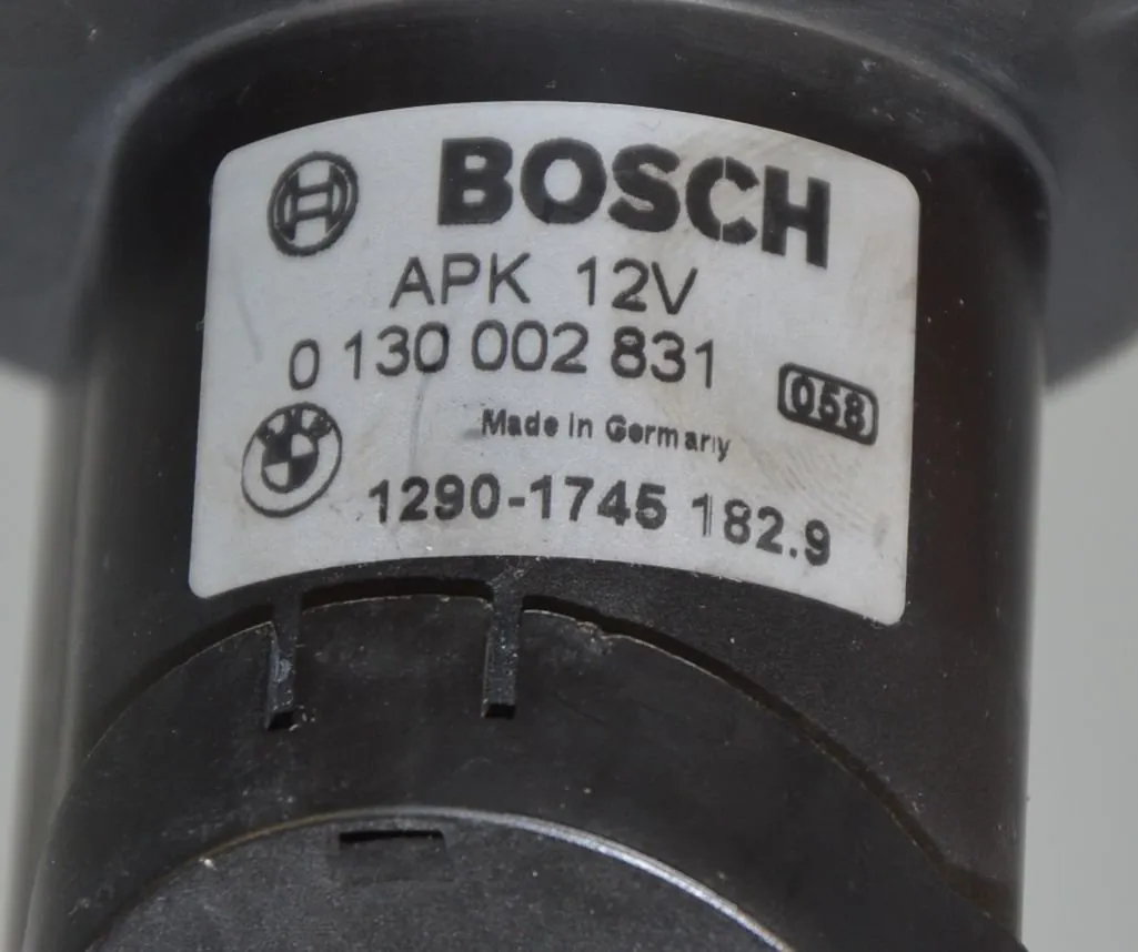 Other Control Units – OEM 0130002831 · BMW 5 Touring (E39) 525 d 2003 – 5