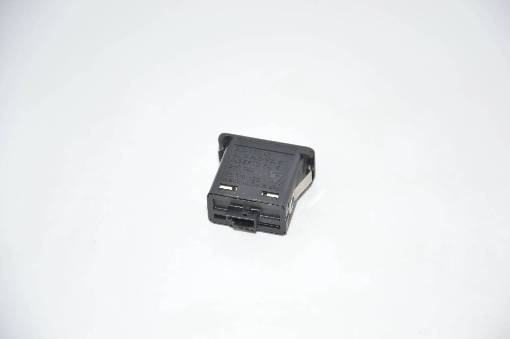 Switches – OEM 8360461 · BMW 5 Touring (E39) 525 d 2003 – 3