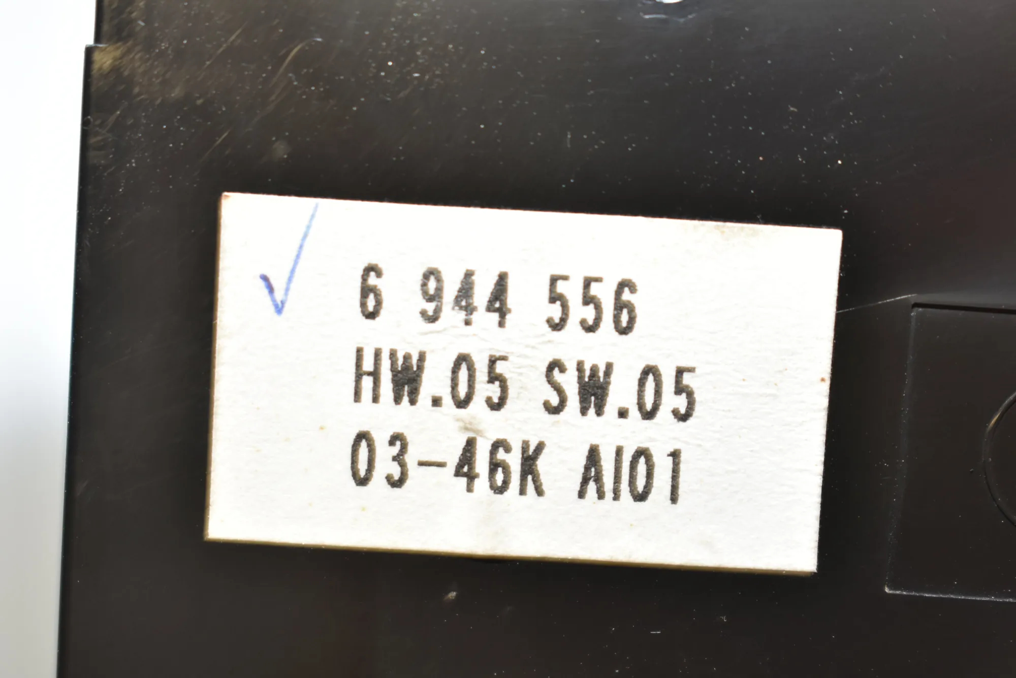 Front Left Door Window Switch – OEM 6944556 · BMW X5 (E53) 3.0 d 2004 – 4