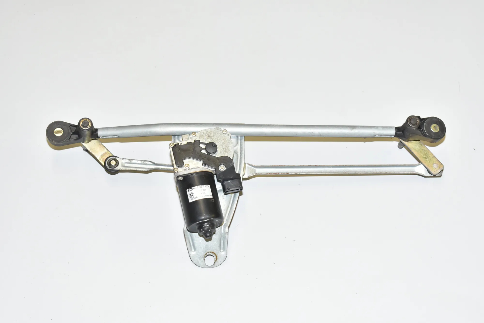 Front Windshield Wiper Mechanism – OEM 6913007 · BMW X5 (E53) 3.0 d 2004 – 2