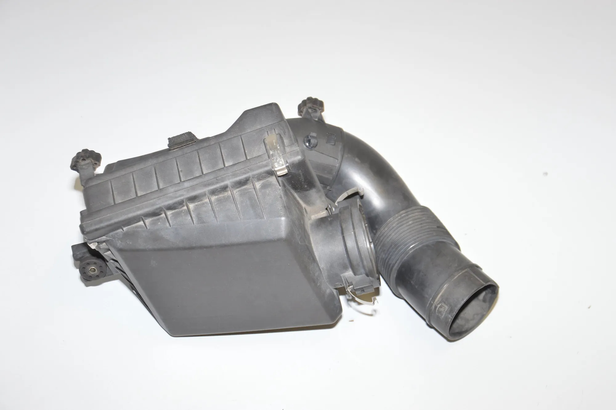 Air Filter Box – OEM 7512126 · BMW X5 (E53) 4.6 is 2002 – 4