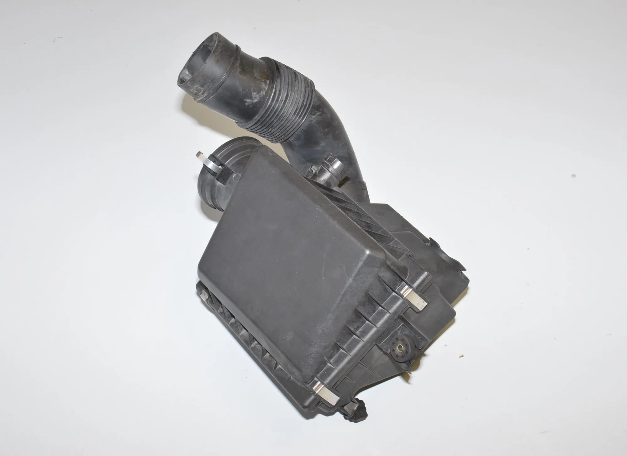 Air Filter Box – OEM 7512126 · BMW X5 (E53) 4.6 is 2002 – 2