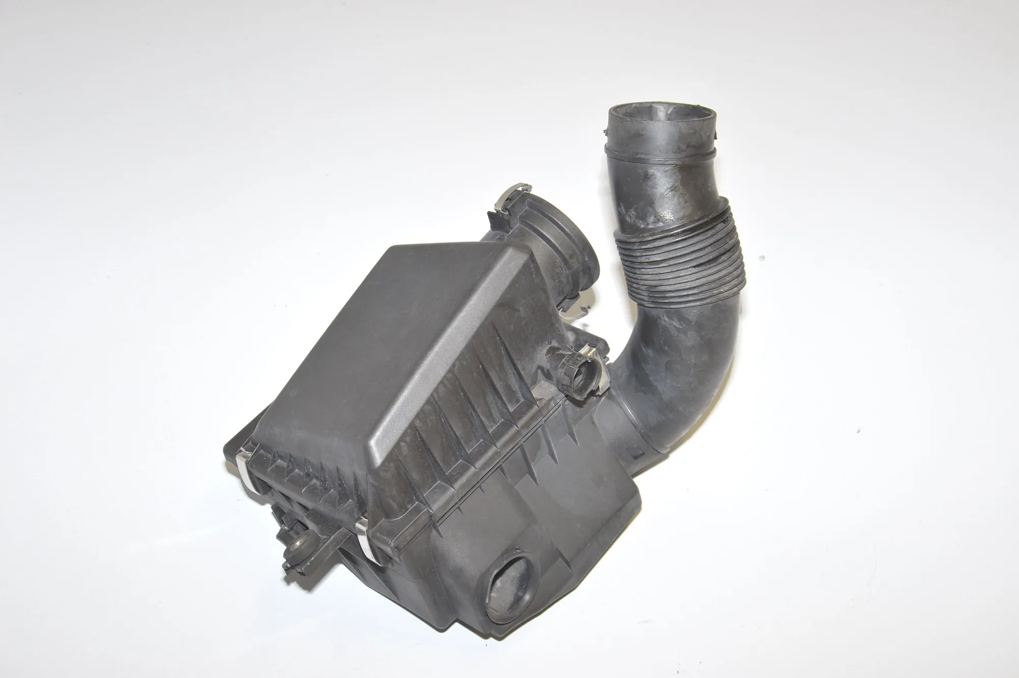 Air Filter Box – OEM 7512126 · BMW X5 (E53) 4.6 is 2002