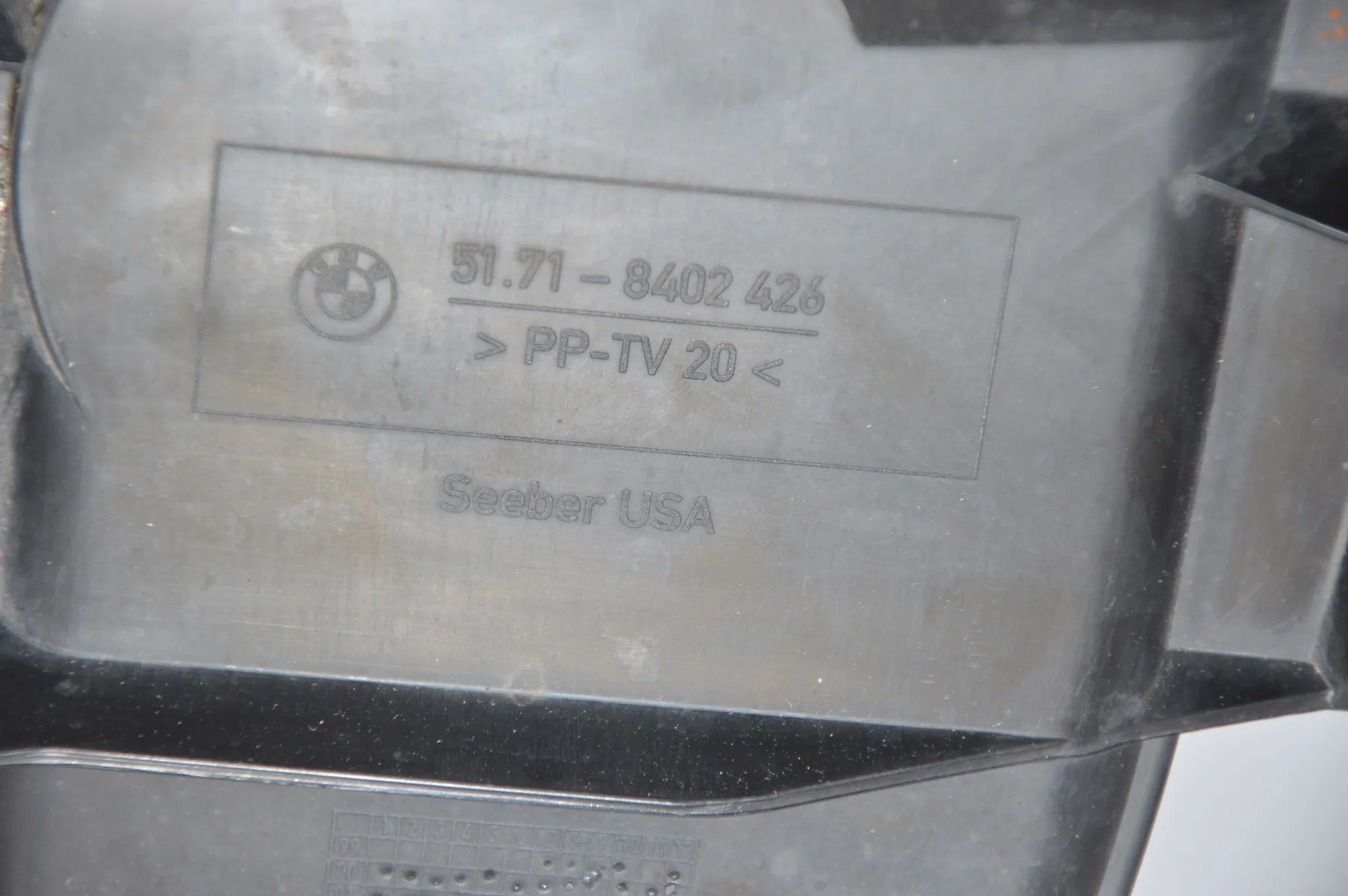 Air Intake Tube – OEM 8402426 · BMW X5 (E53) 4.6 is 2002 – 5