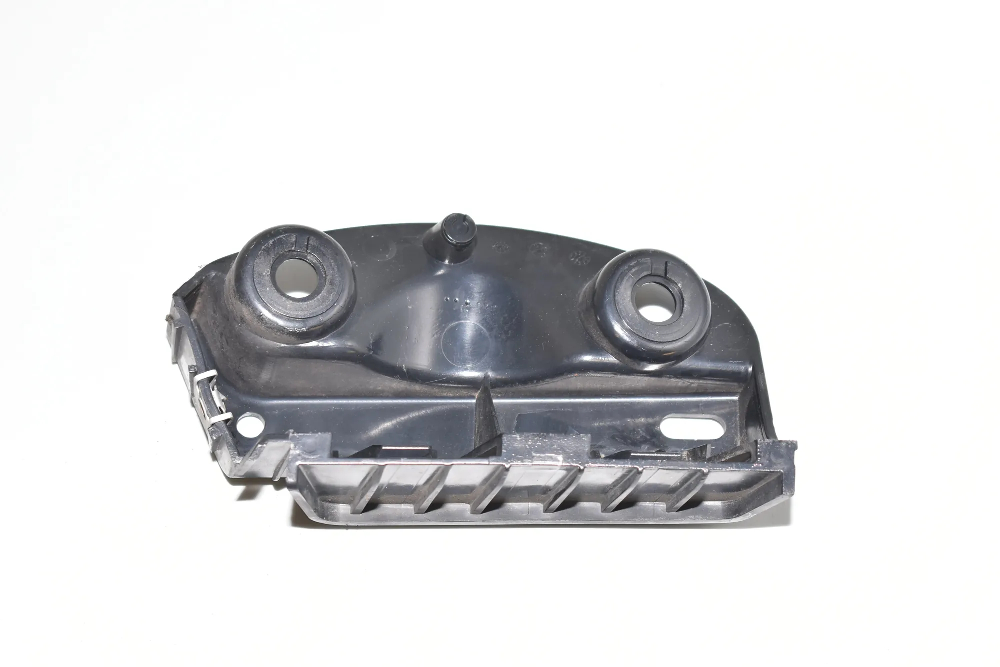Rear Right Bumper Bracket – OEM 7118194 · BMW 3 (E90) 320 d 2010 – 3