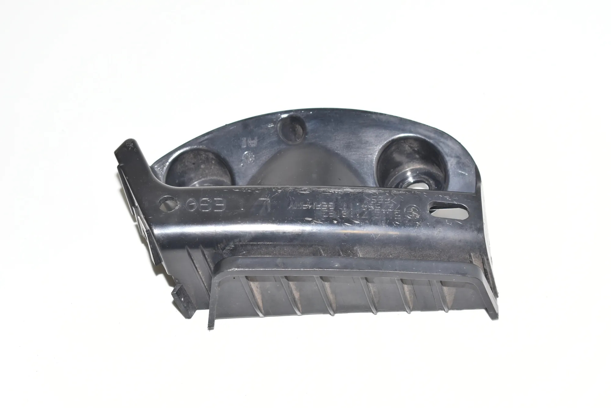 Rear Left Bumper Bracket – OEM 7118193 · BMW 3 (E90) 320 d 2010