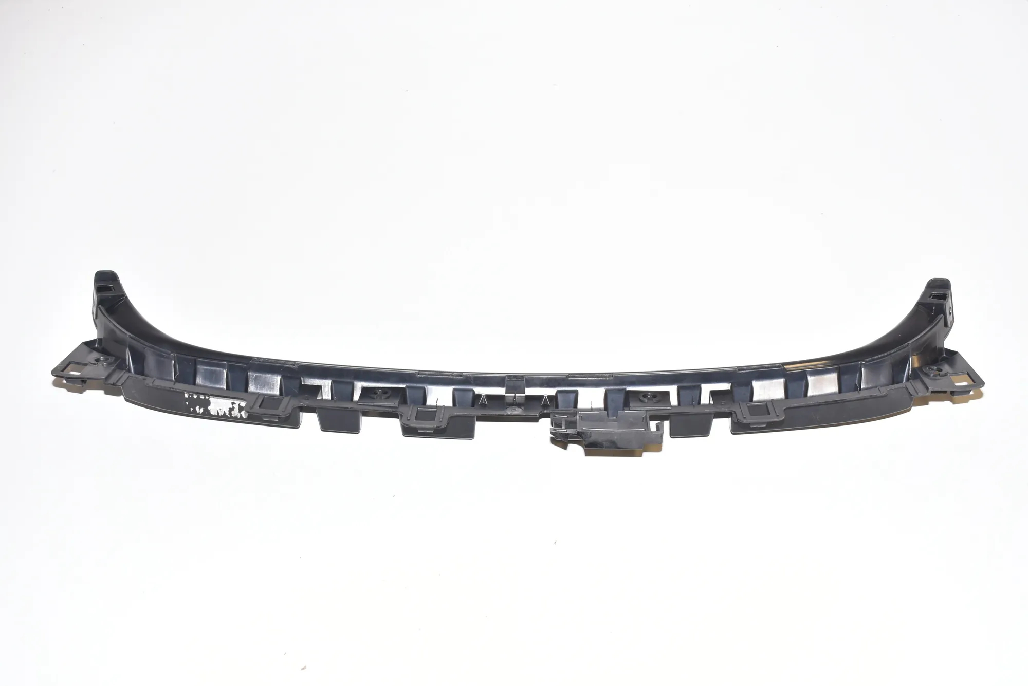 Rear Bumper Middle Bracket – OEM 7058522 · BMW 3 (E90) 320 d 2010 – 4