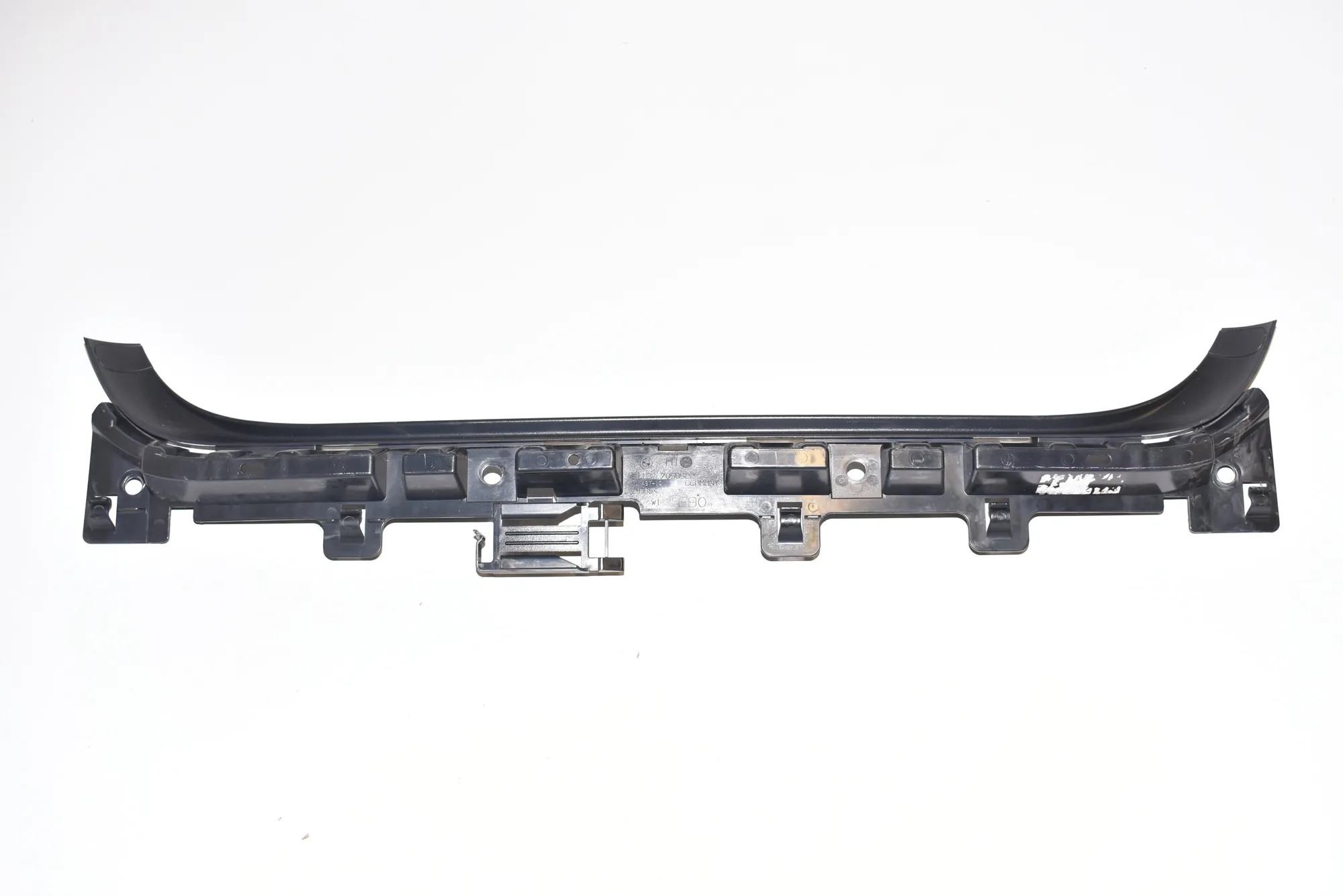 Rear Bumper Middle Bracket – OEM 7058522 · BMW 3 (E90) 320 d 2010
