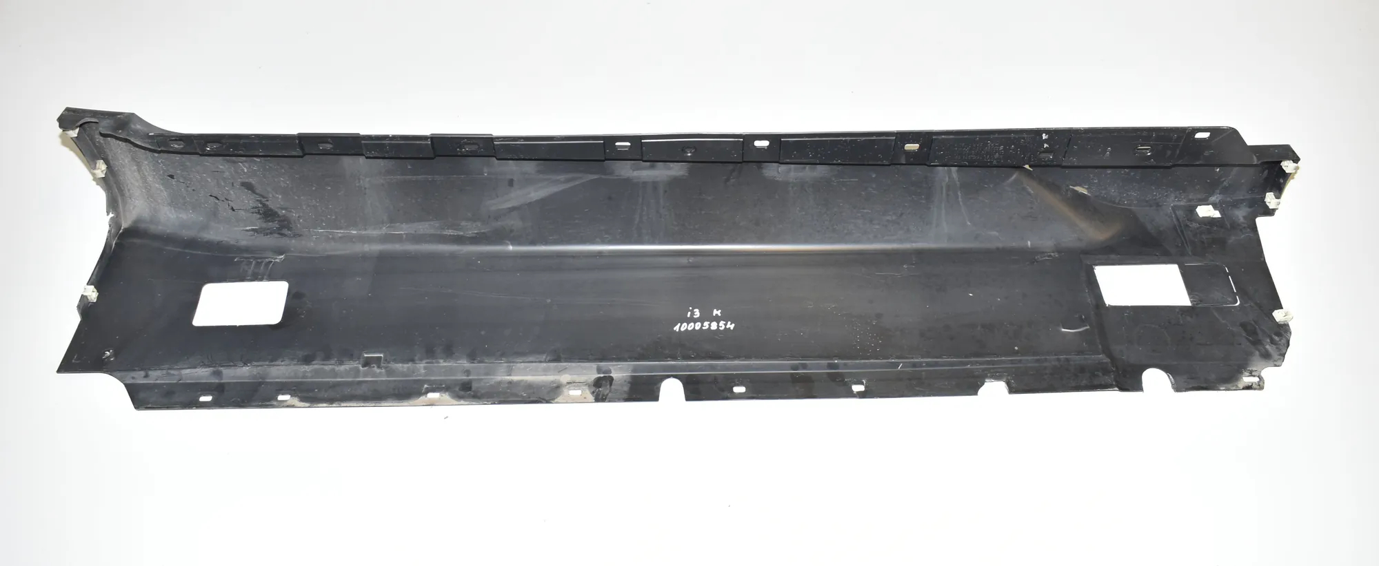 Left Side Sideskirt – OEM 7368597 · BMW i3 (I01) Electric 2019 – 2