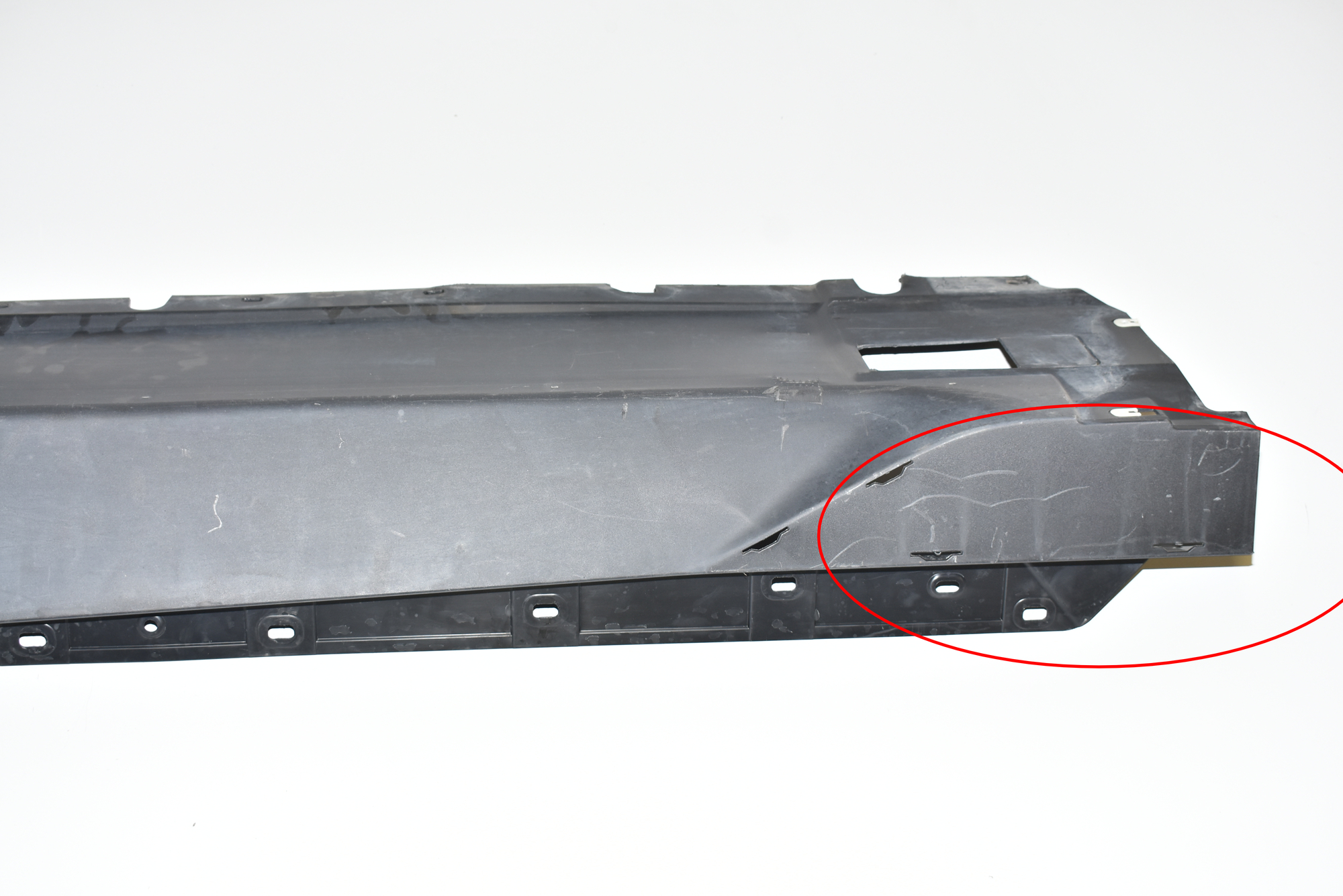 Left Side Sideskirt – OEM 7368597 · BMW i3 (I01) Electric 2019 – 3