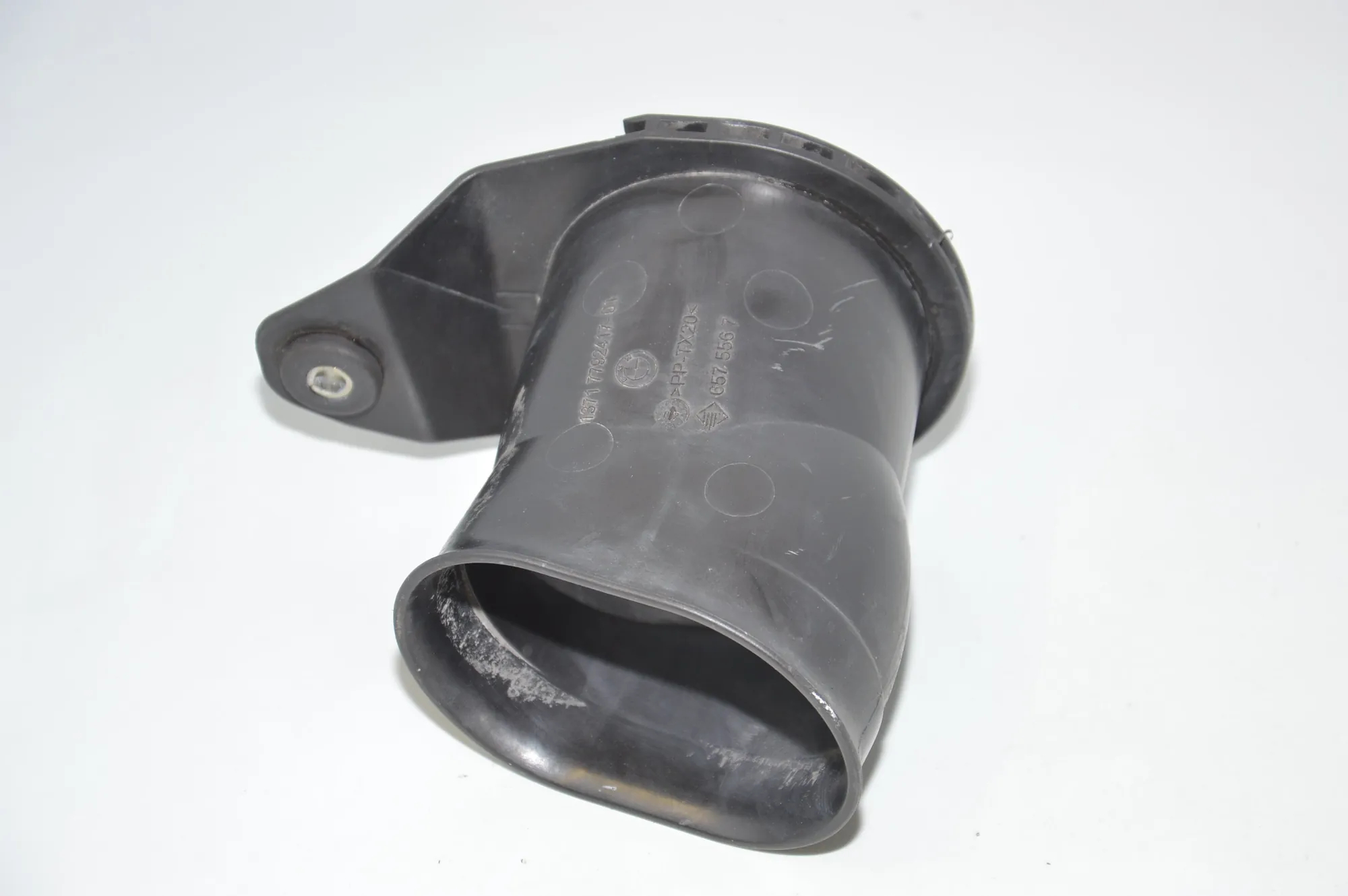 Air Intake Tube – OEM 7792417 · BMW 5 (E60) 520 d 2007 – 4