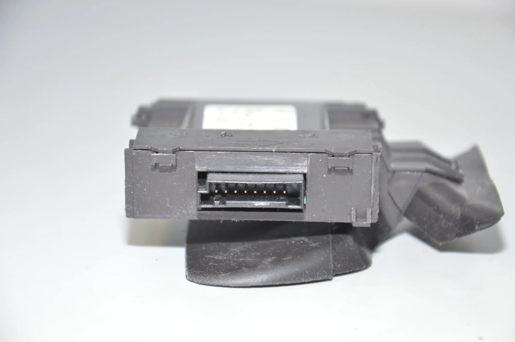 Other Control Units – OEM 9200943 · BMW 3 (E90) 320 d 2010 – 6