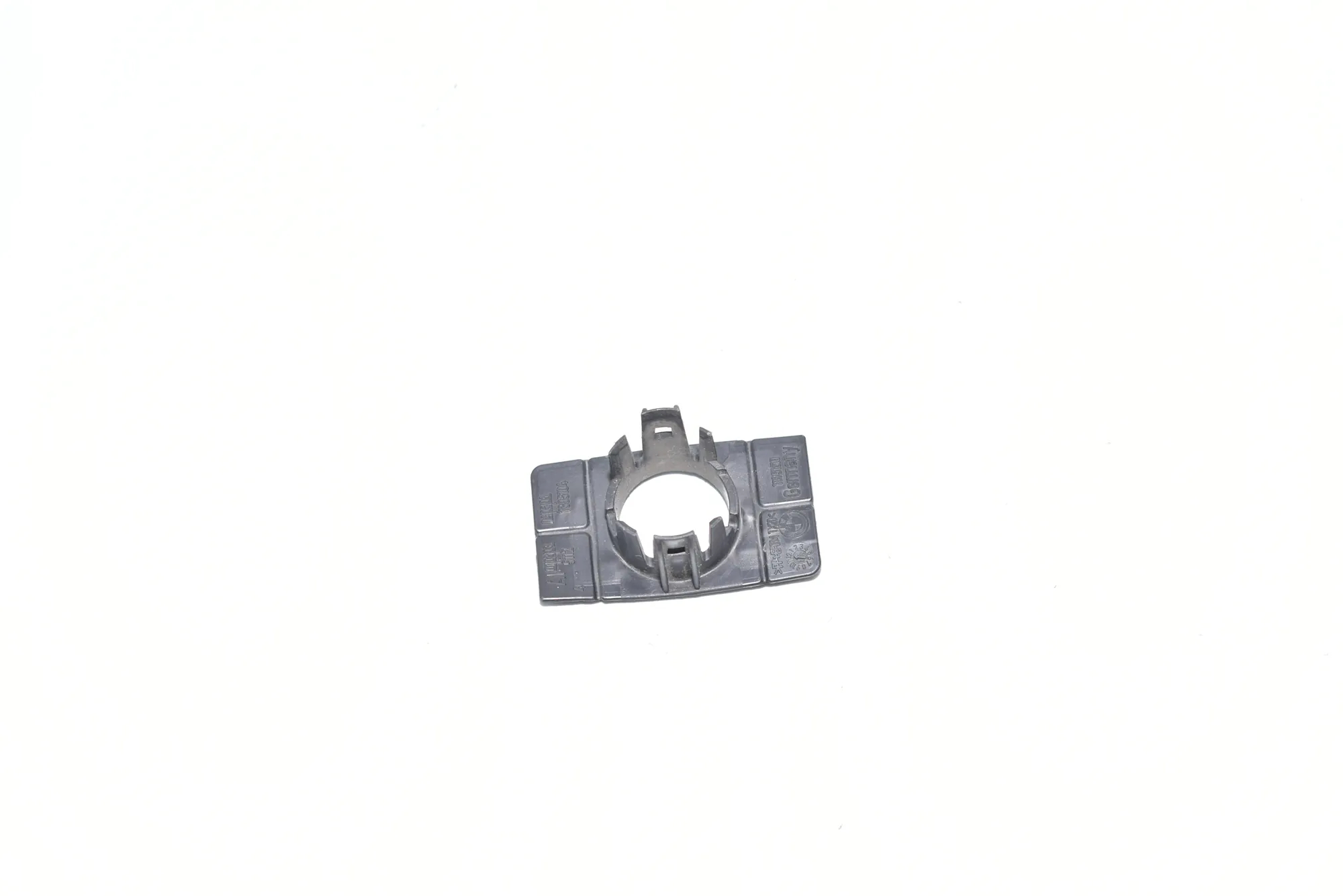 Parking Sensor Holder – OEM 7305104 · BMW i3 (I01) Electric 2019 – 2
