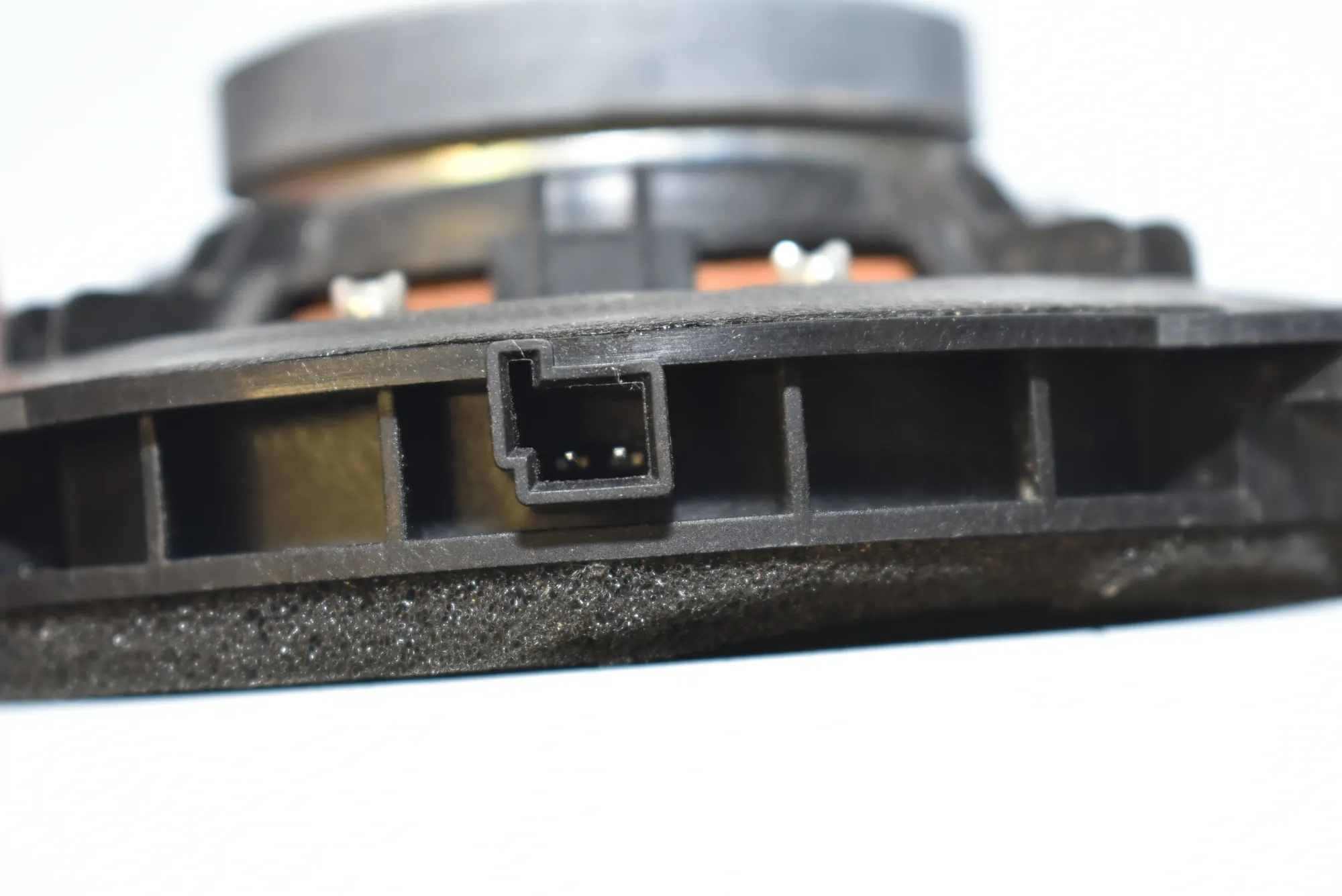 Front Left Door Speaker – OEM 9274700 · BMW i3 (I01) Electric 2019 – 4