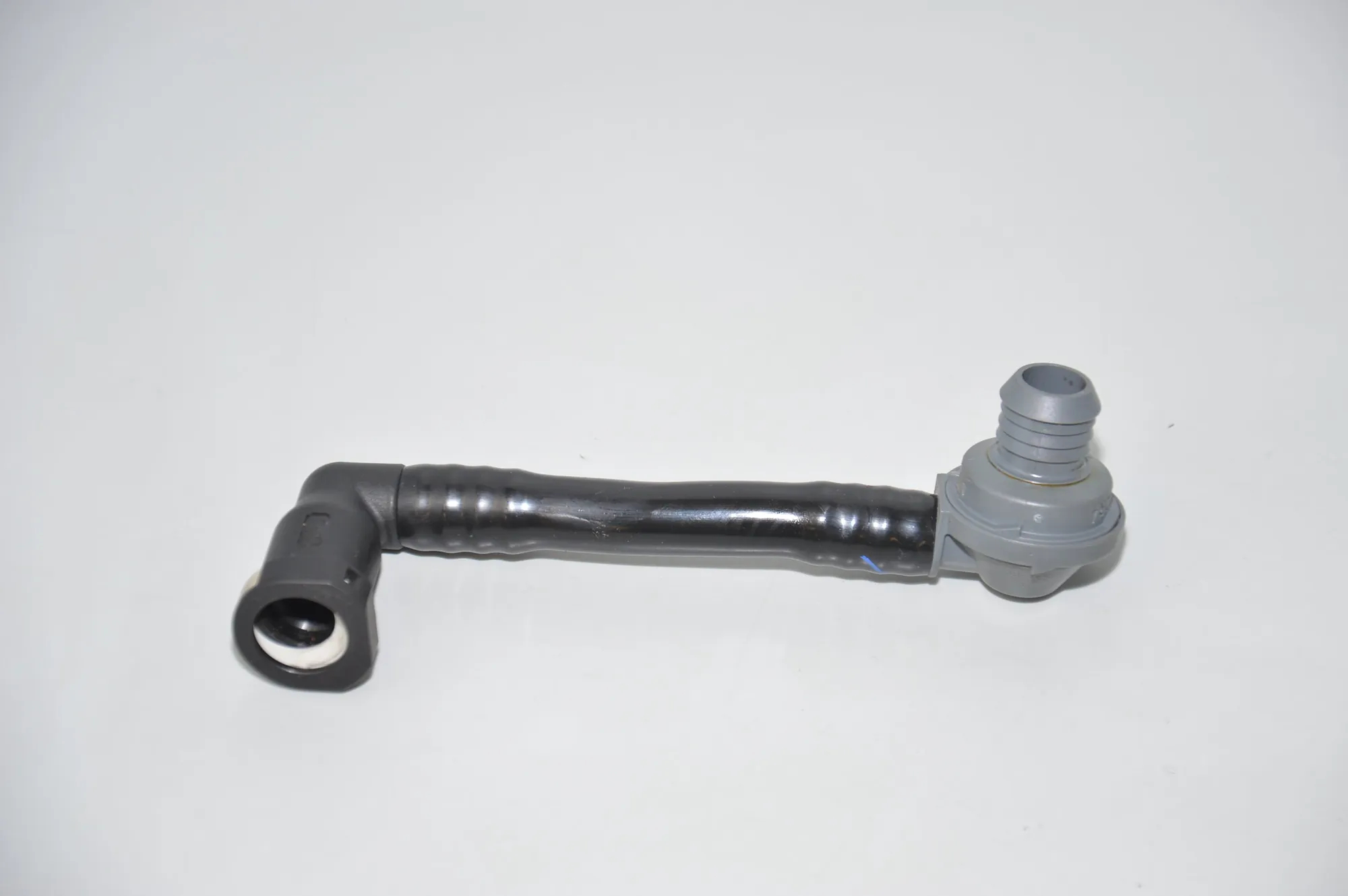 Vacuum Tube – OEM 7577337 · BMW 3 (E90) 320 d 2010 – 2