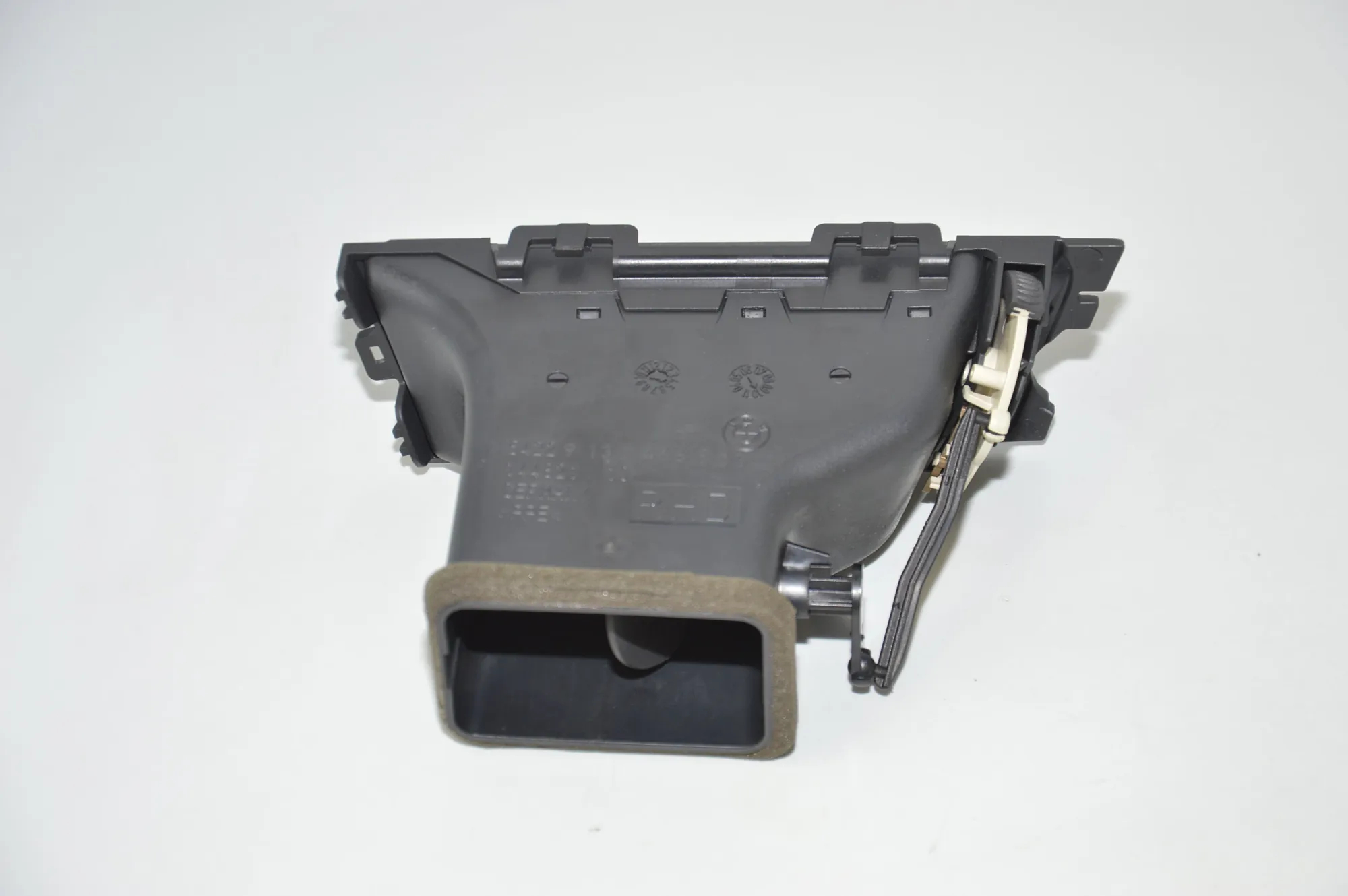 Dashboard Air Vents – OEM 9130466 · BMW 3 (E90) 320 d 2010 – 4