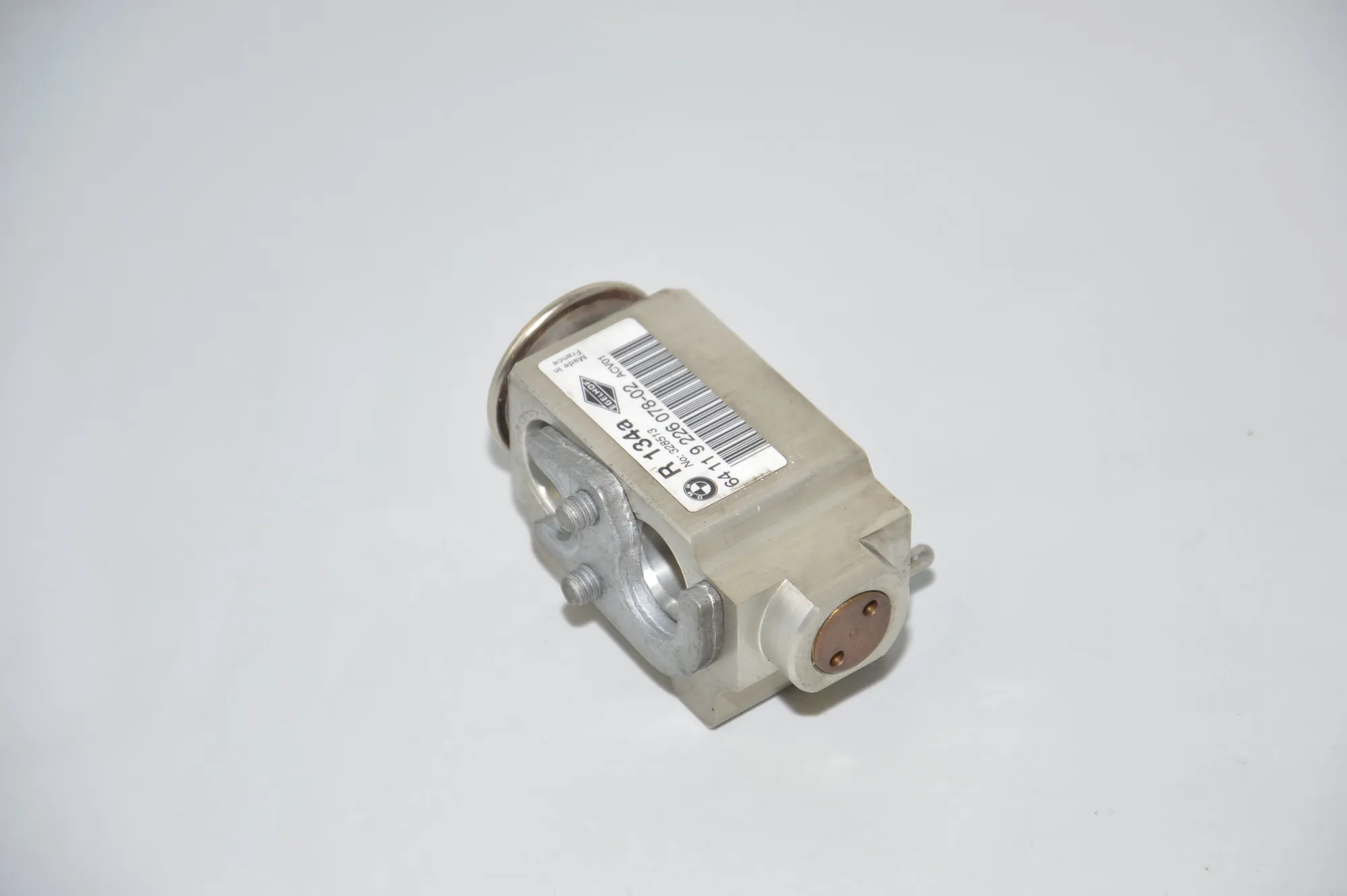A/C Conditioner Expansion Valve – OEM 9226078 · BMW 3 (E90) 320 d 2010 – 2