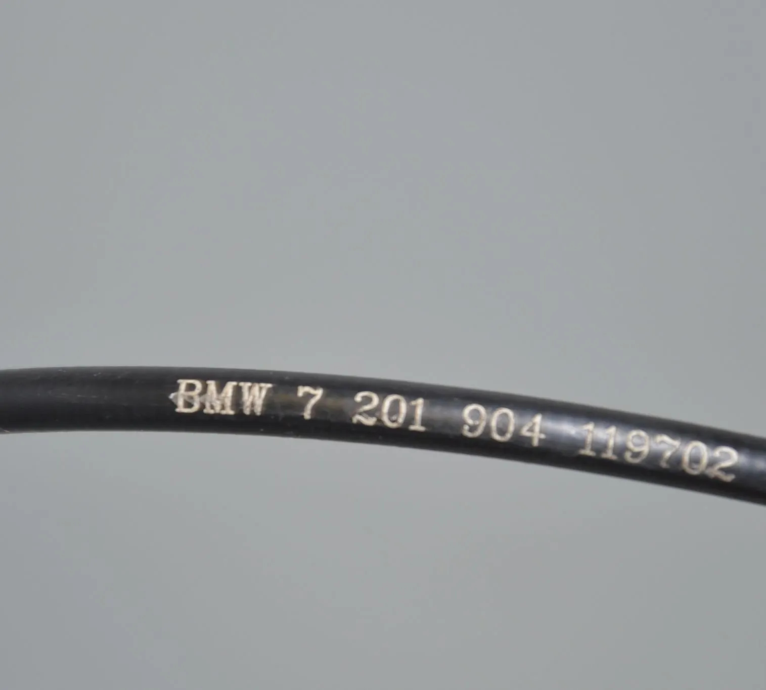 Engine Boonet Lock Cable – OEM 7201904 · BMW 3 (E90) 320 d 2010 – 5