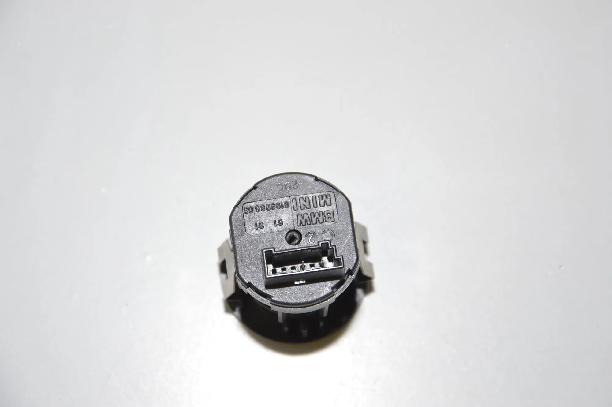 SRS Switch – OEM 9196886 · BMW 3 (E90) 320 d 2010 – 5