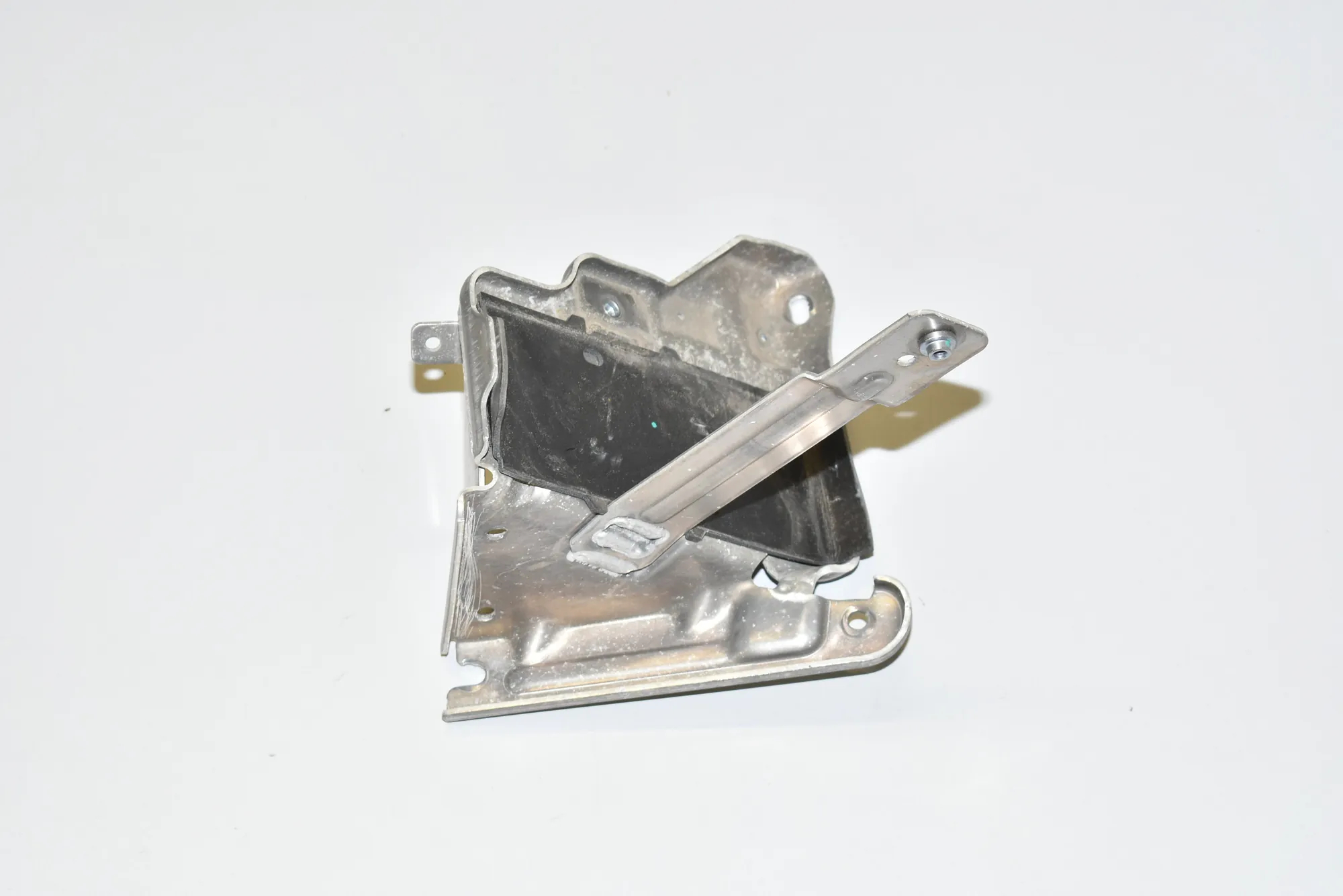 Other Body Parts – OEM 8602813 · BMW i3 (I01) Electric 2019 – 2