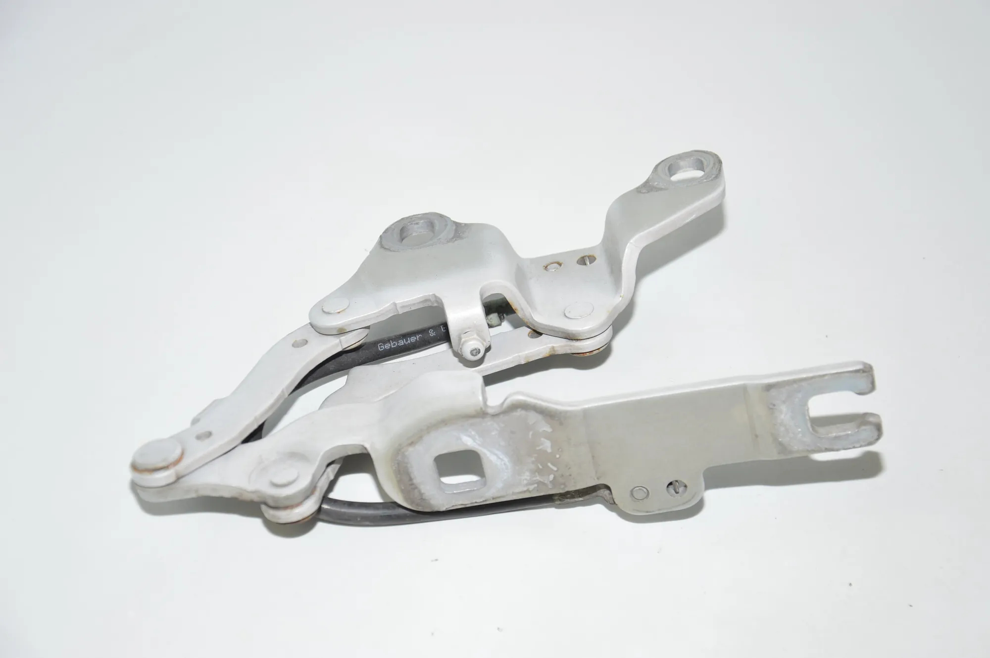 Front Left Bonnet Hinge – OEM 7115263 · BMW 3 (E90) 320 d 2010