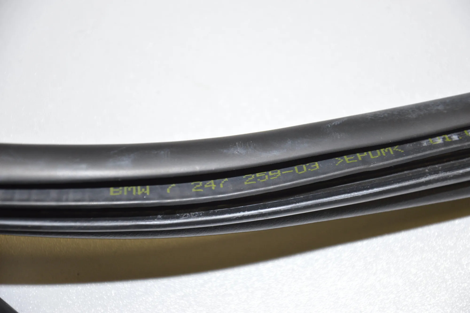 Rear Right Door Seal Rubber – OEM 7247259 · BMW 3 (E90) 320 d 2010 – 5