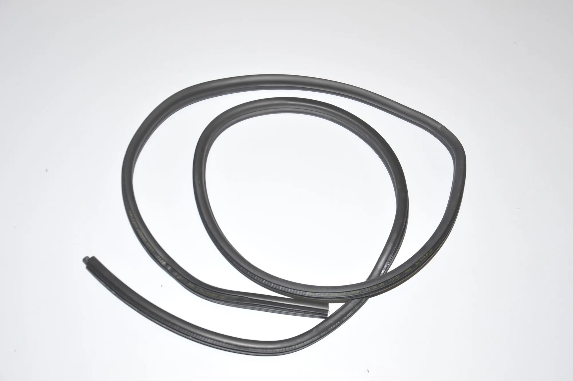 Rear Right Door Seal Rubber – OEM 7247259 · BMW 3 (E90) 320 d 2010