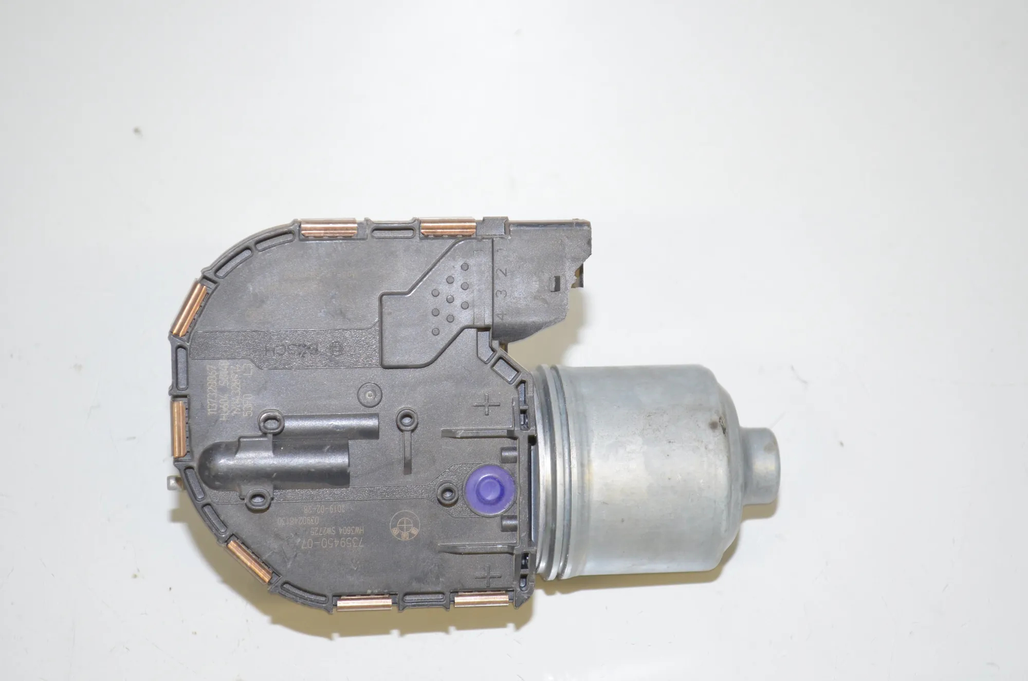 Front Windshield Wiper Mechanism – OEM 7359450 · BMW i3 (I01) Electric 2019