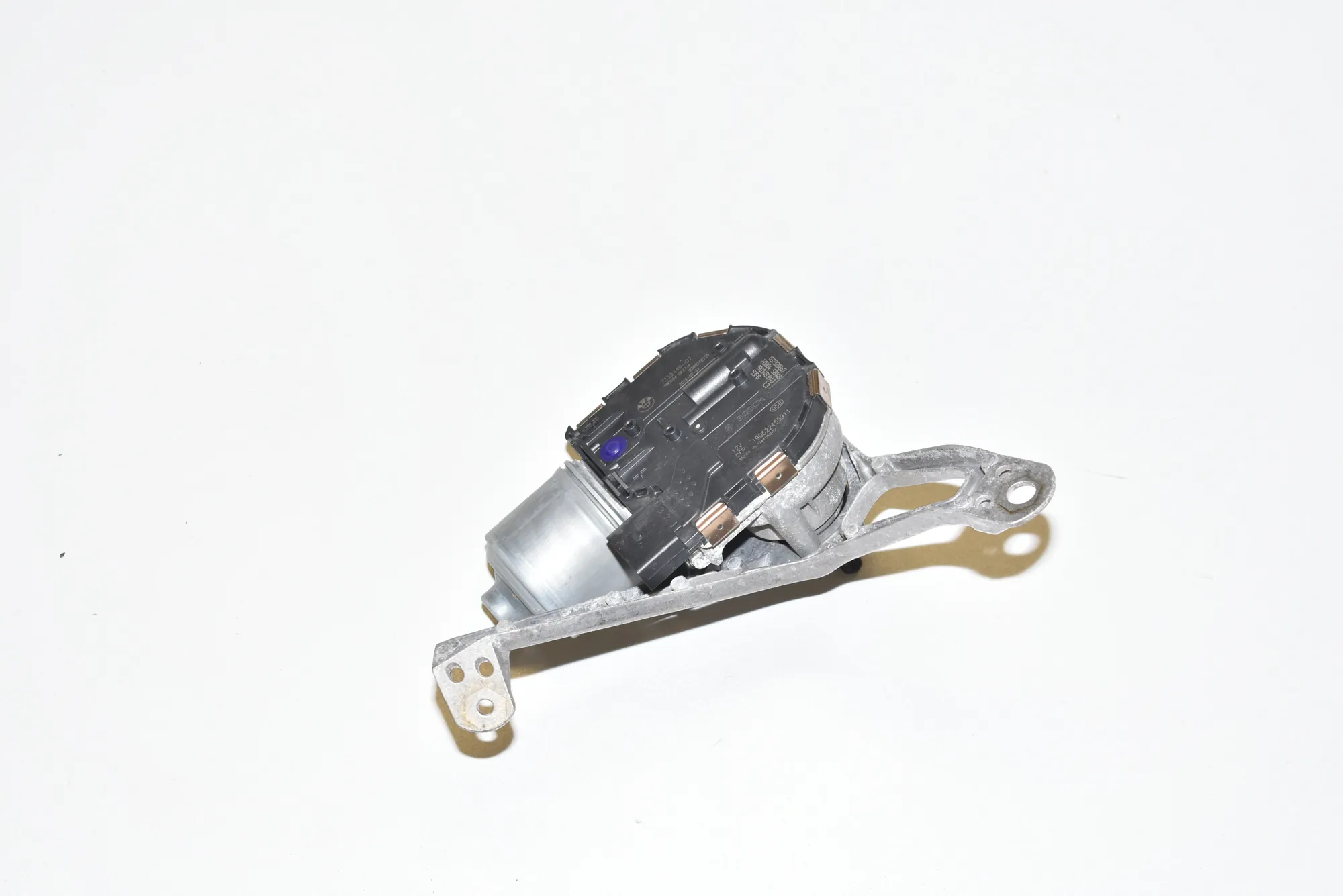 Front Windshield Wiper Mechanism – OEM 7359449 · BMW i3 (I01) Electric 2019