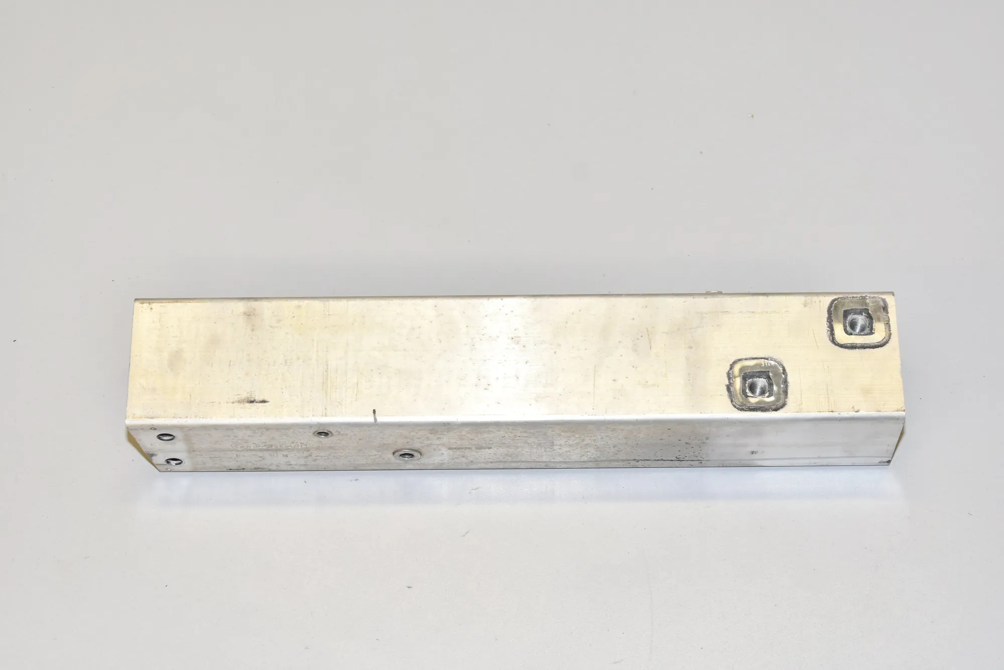 Rear Right Bumper Bracket – OEM 6852704 · BMW i3 (I01) Electric 2019