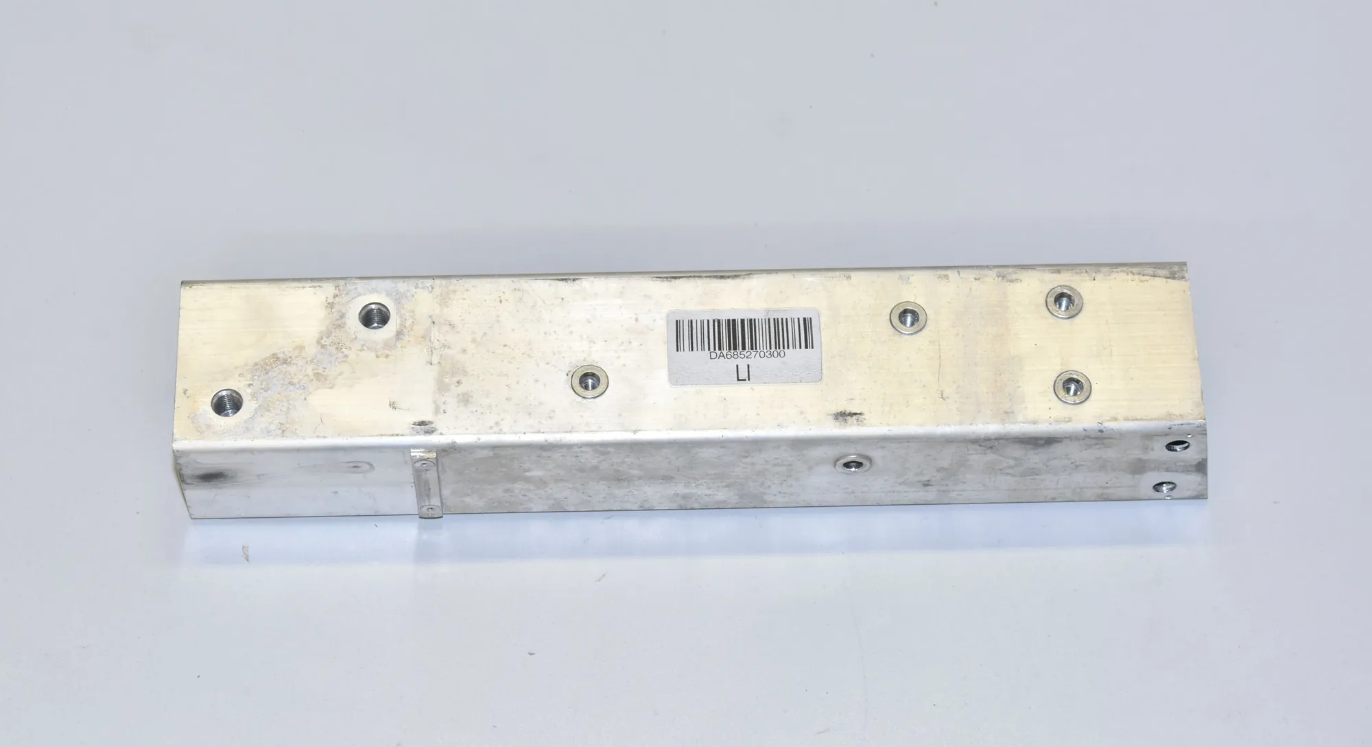 Rear Left Bumper Bracket – OEM 6852703 · BMW i3 (I01) Electric 2019