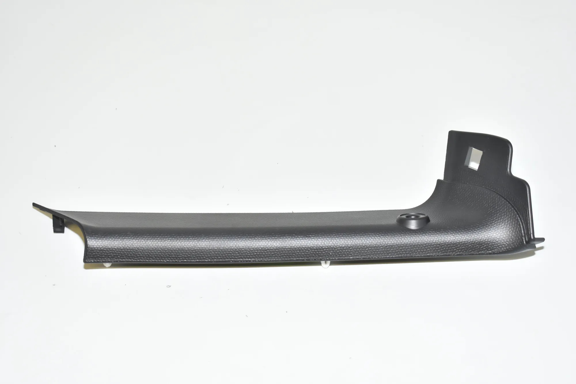 Tailgate Bootlid Trim – OEM 7315765 · BMW i3 (I01) Electric 2019 – 2