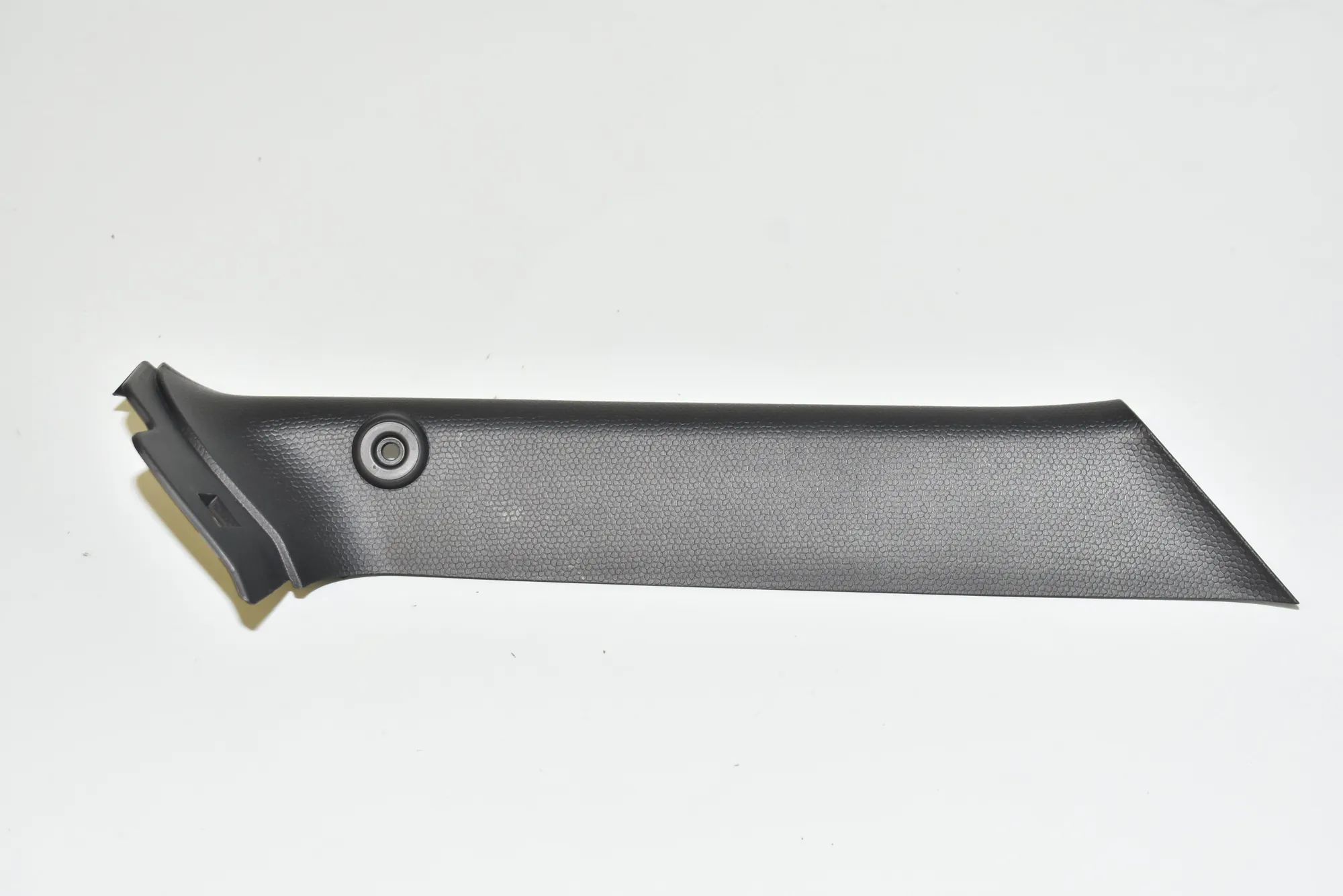 Tailgate Bootlid Trim – OEM 7315765 · BMW i3 (I01) Electric 2019