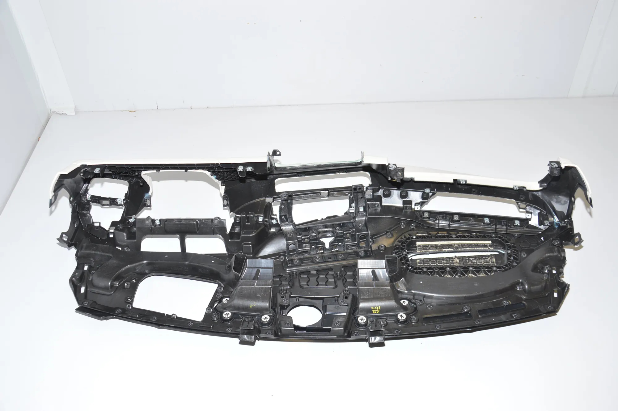 Dashboard – OEM 9309379 · BMW i8 Roadster (I15) BMW i8 Roadster (I15) hybrid 2019 – 9