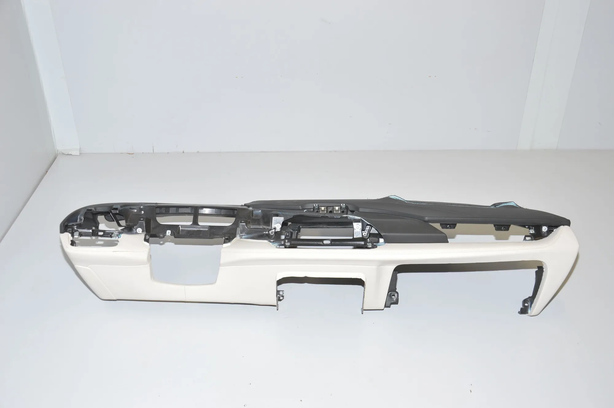 Dashboard – OEM 9309379 · BMW i8 Roadster (I15) BMW i8 Roadster (I15) hybrid 2019 – 8