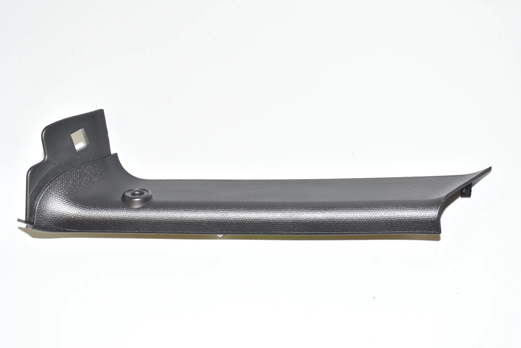 Tailgate Bootlid Trim – OEM 7315766 · BMW i3 (I01) Electric 2019