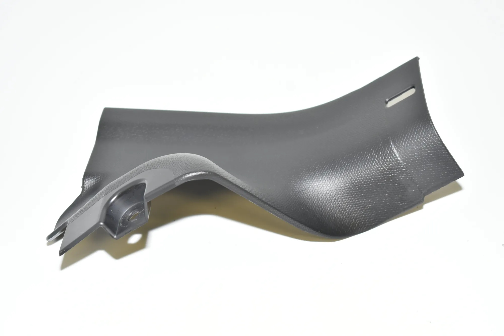 Rear Left Interior Step Trim – OEM 7272381 · BMW i3 (I01) Electric 2019 – 2