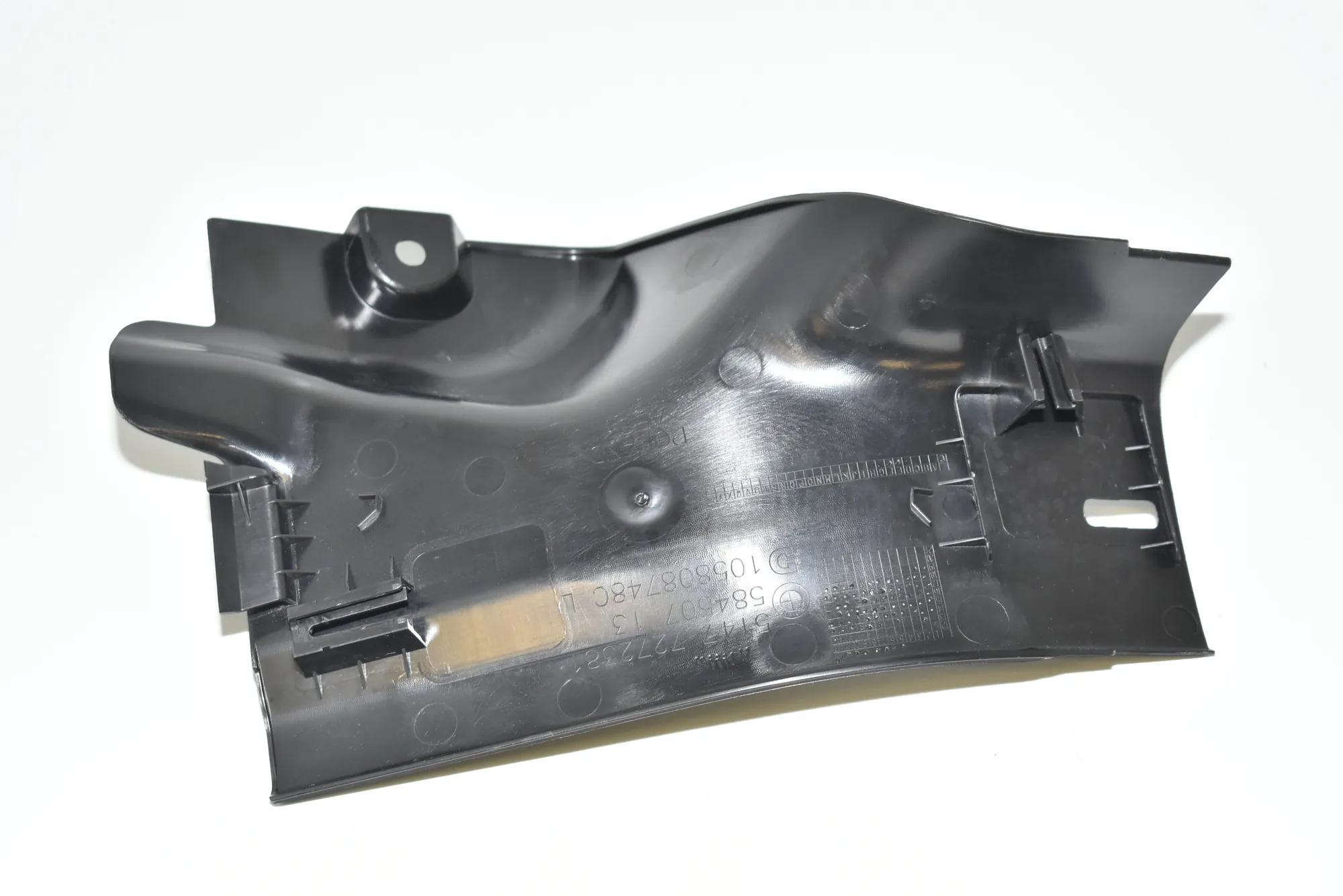 Rear Left Interior Step Trim – OEM 7272381 · BMW i3 (I01) Electric 2019 – 3