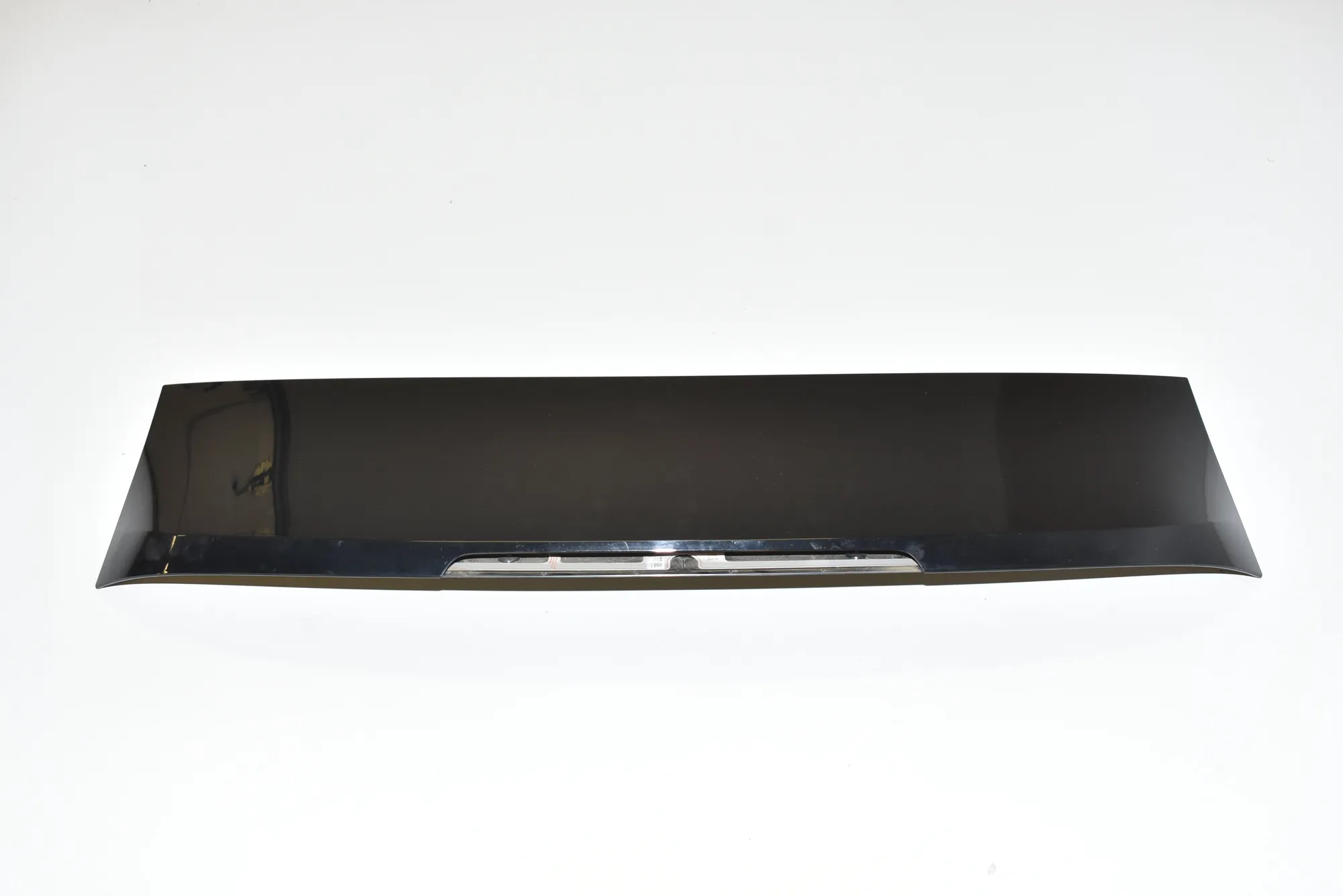 Tailgate Bootlid Spoiler – OEM 7305042 · BMW i3 (I01) Electric 2019