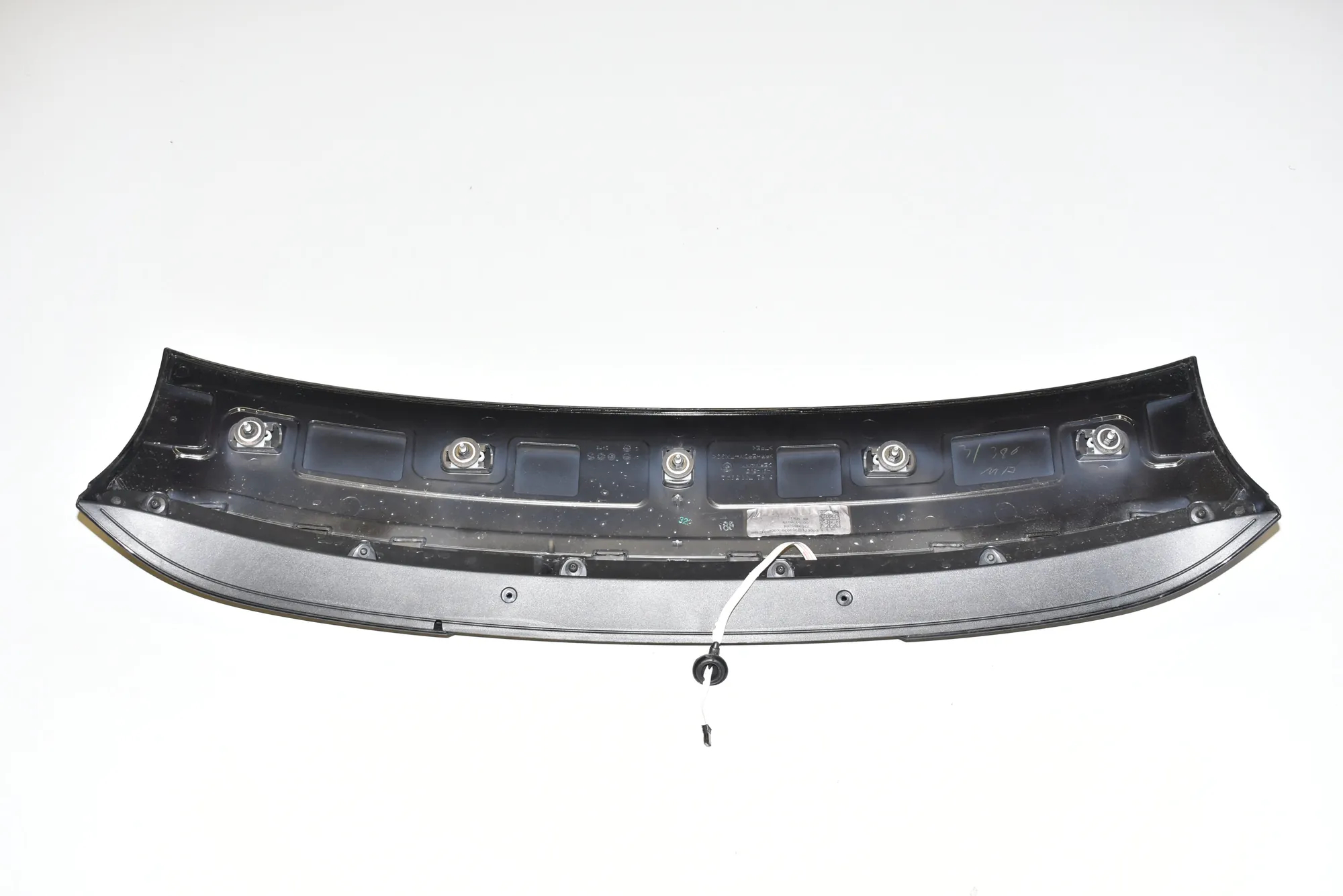 Tailgate Bootlid Spoiler – OEM 7305042 · BMW i3 (I01) Electric 2019 – 3